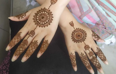 Beautiful affordable mehndi event celebration in Chennai with traditional decorations