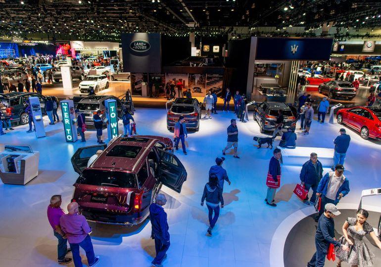 Professional affordable trade show planning setup in Chennai with exhibition booths and displays