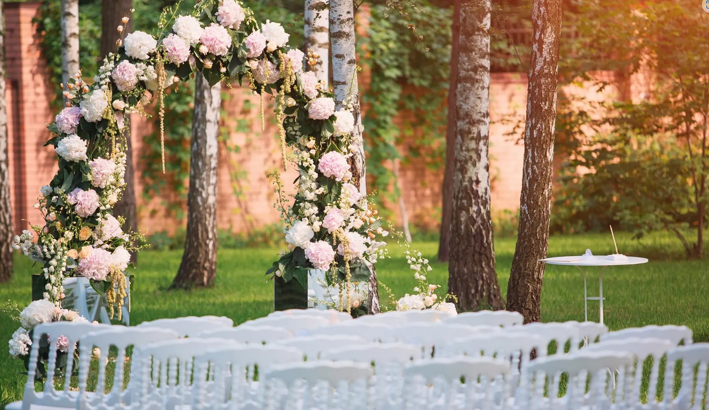 Affordable Wedding Planning Chennai couples celebrating with traditional decorations