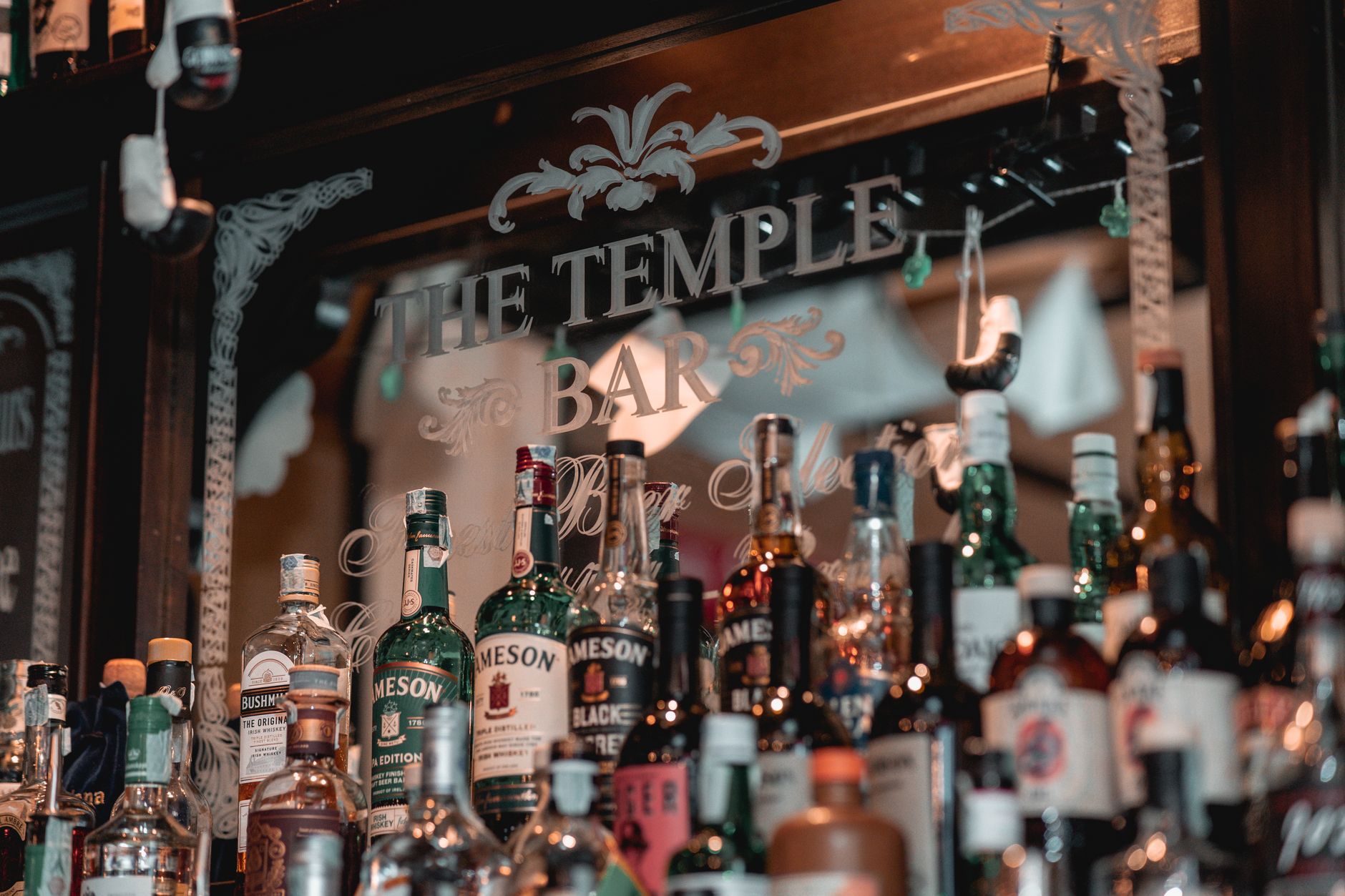 Whisky Bar Decor for Agra Celebrations
