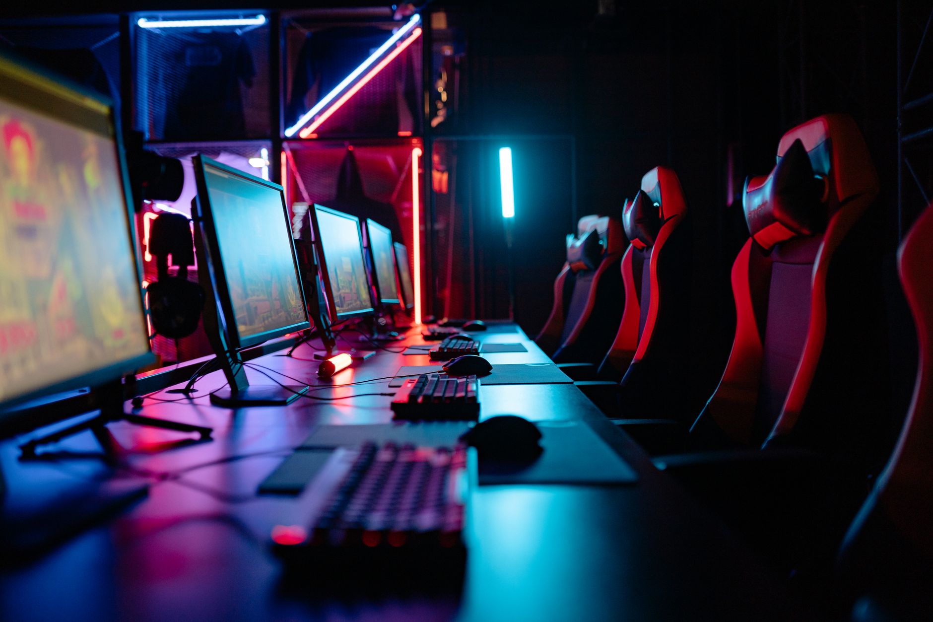 Competitive Gaming Lounges