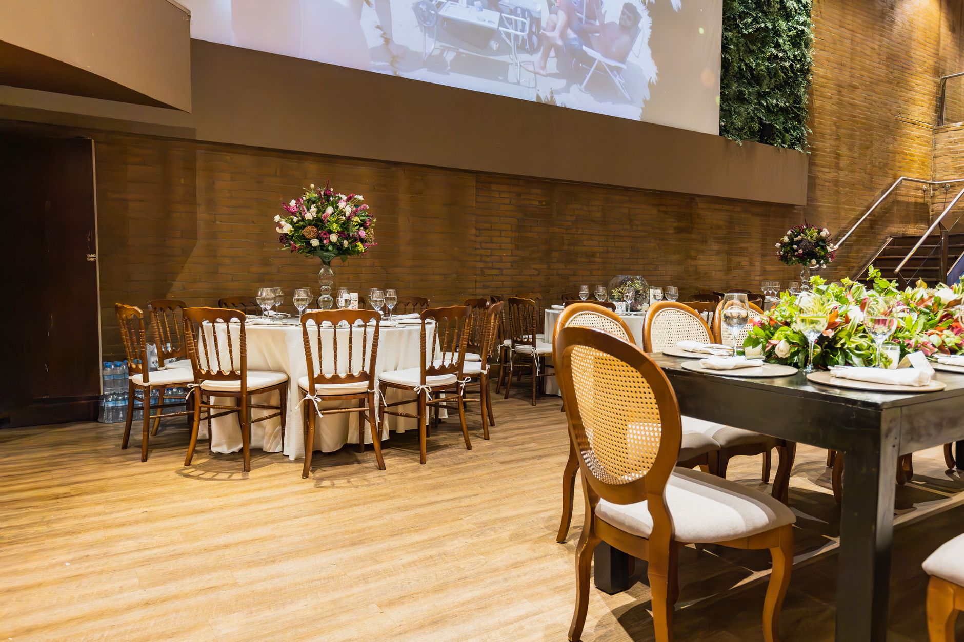 Elegant Round Tables for Every Event