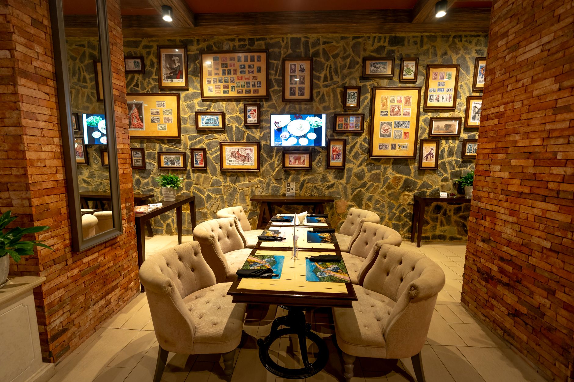 Private Restaurant Rooms