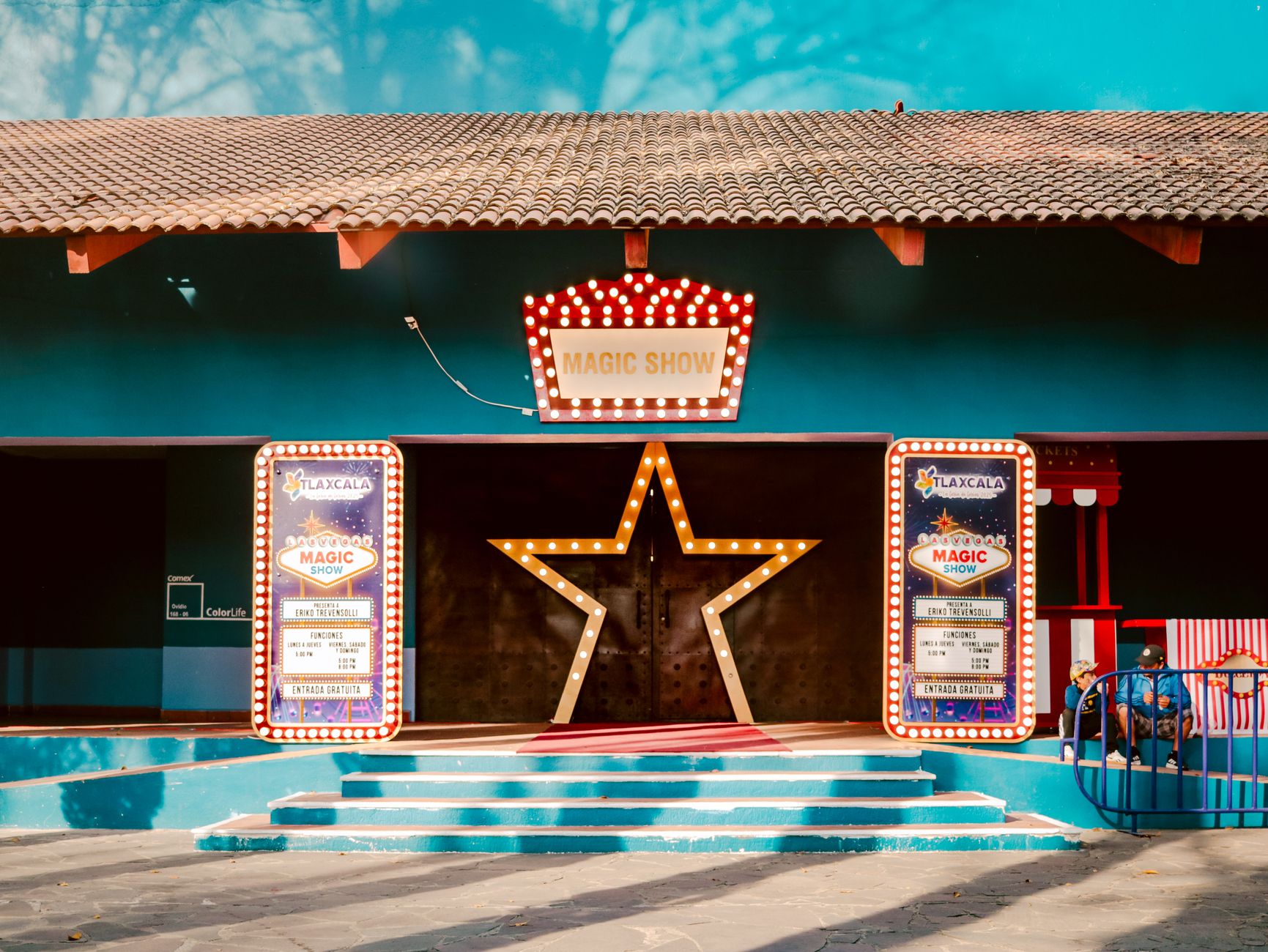 Family Illusion Show