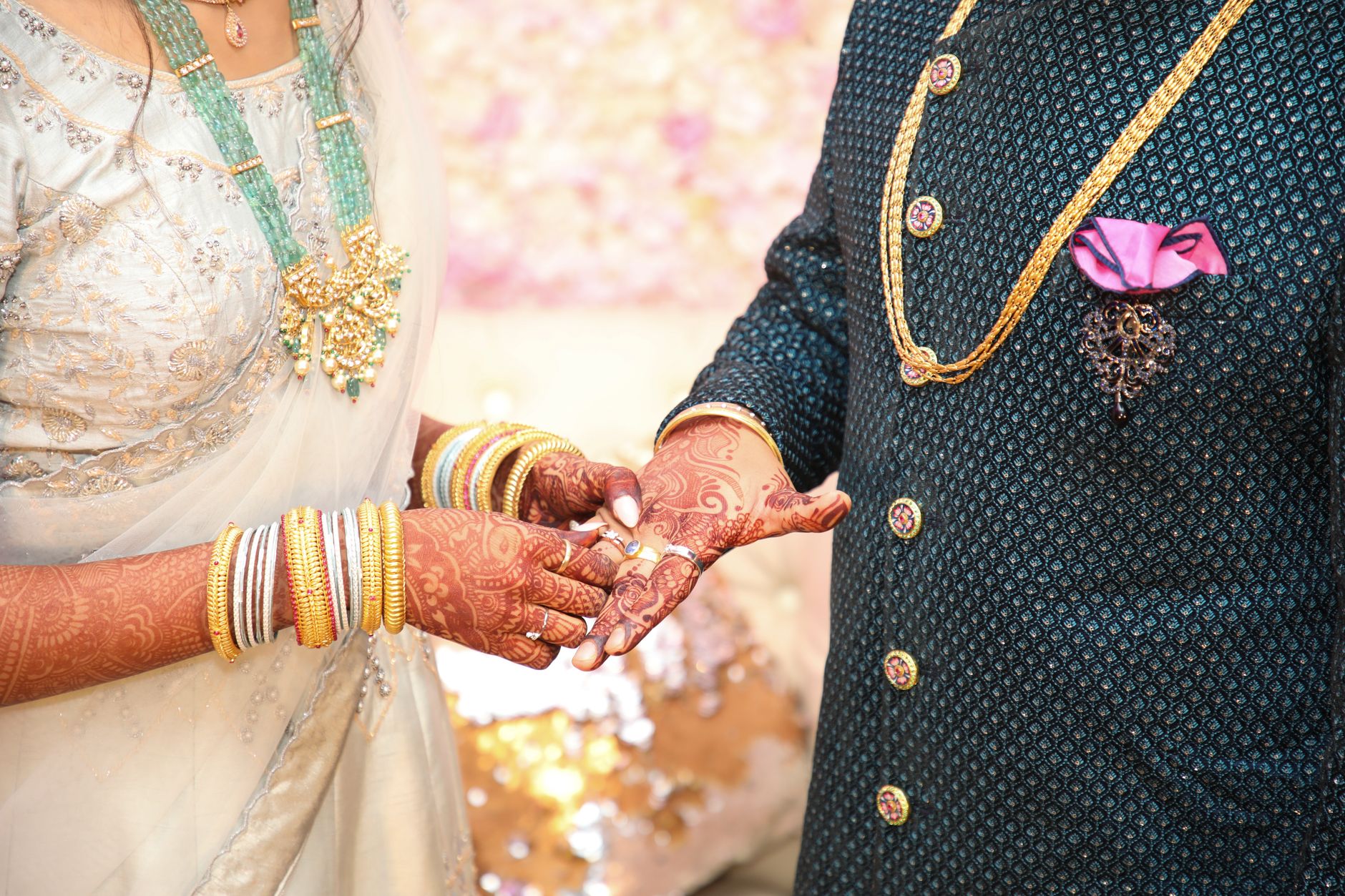 Groom Pocket Chains