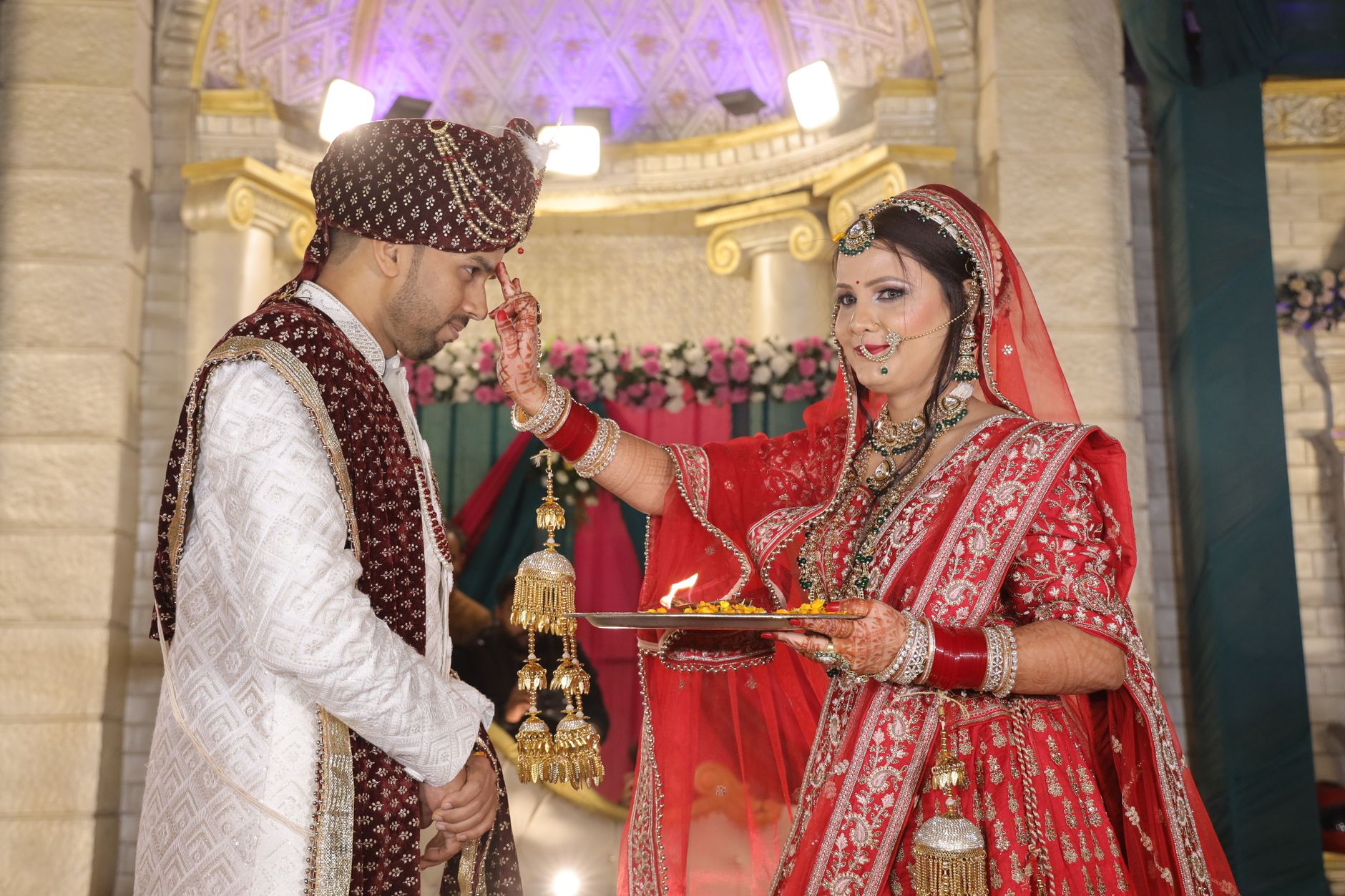 Look Perfect for Every Wedding Shot