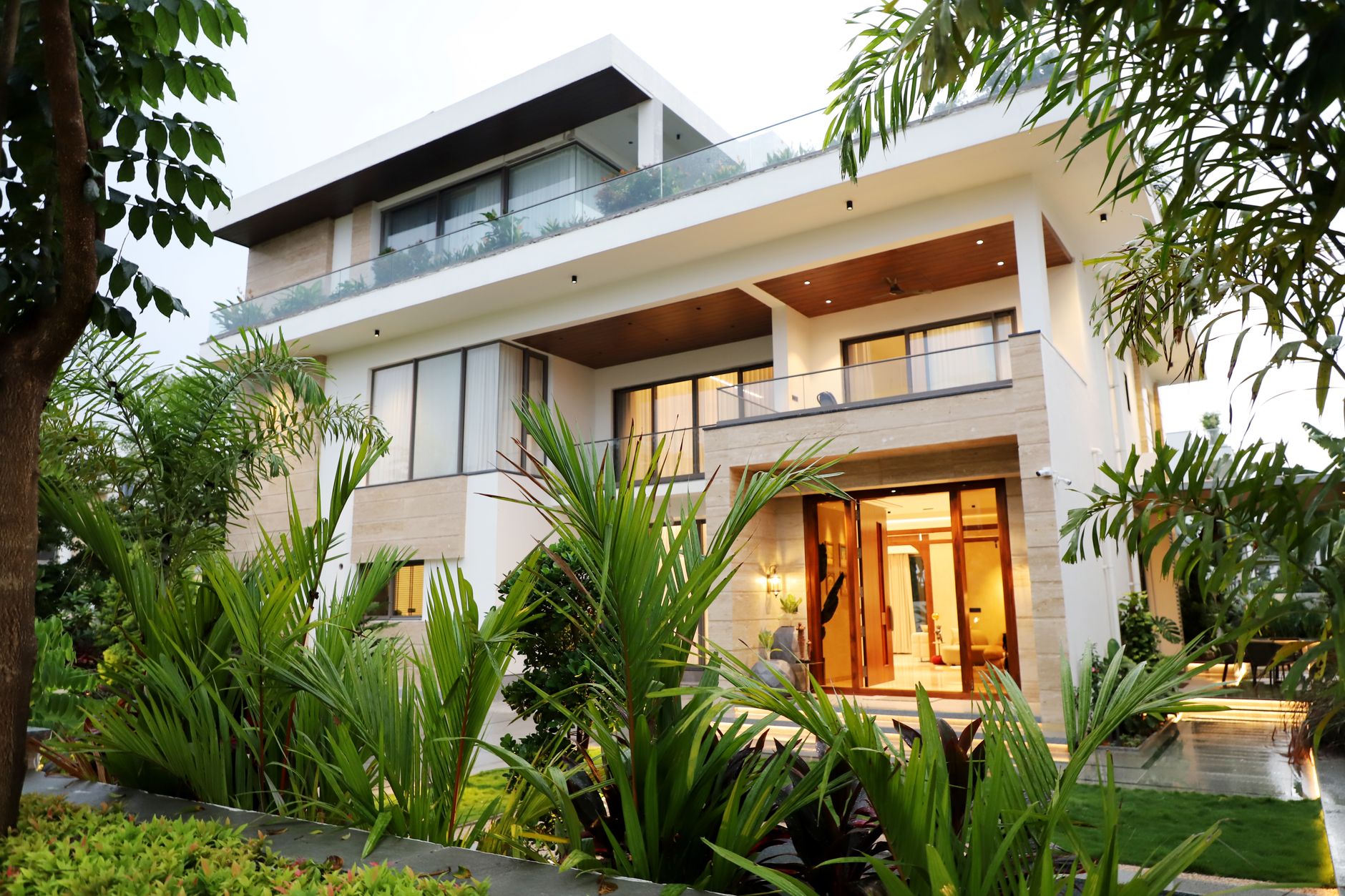Large Celebration Villas