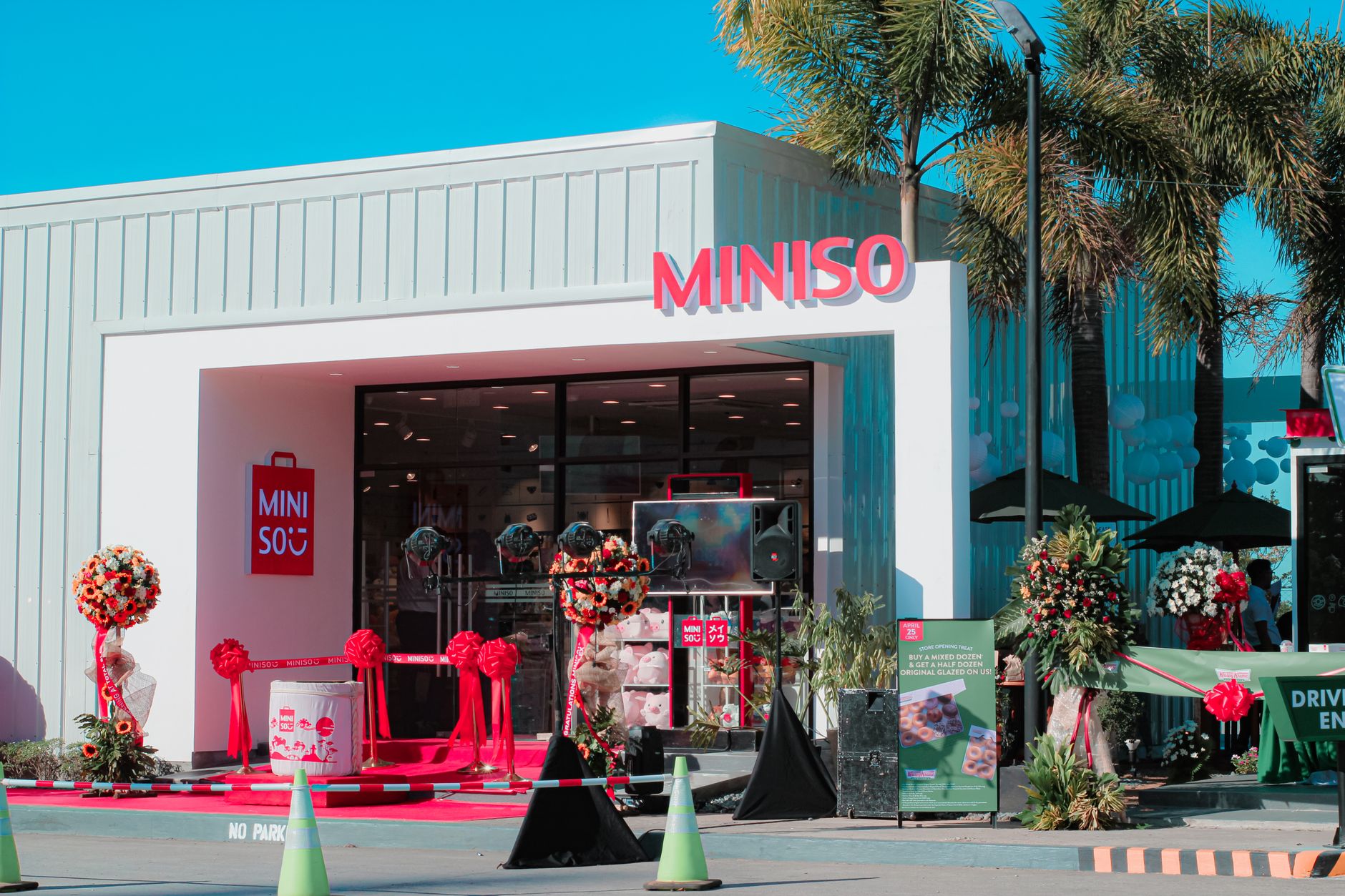 Retail Store Opening Decor