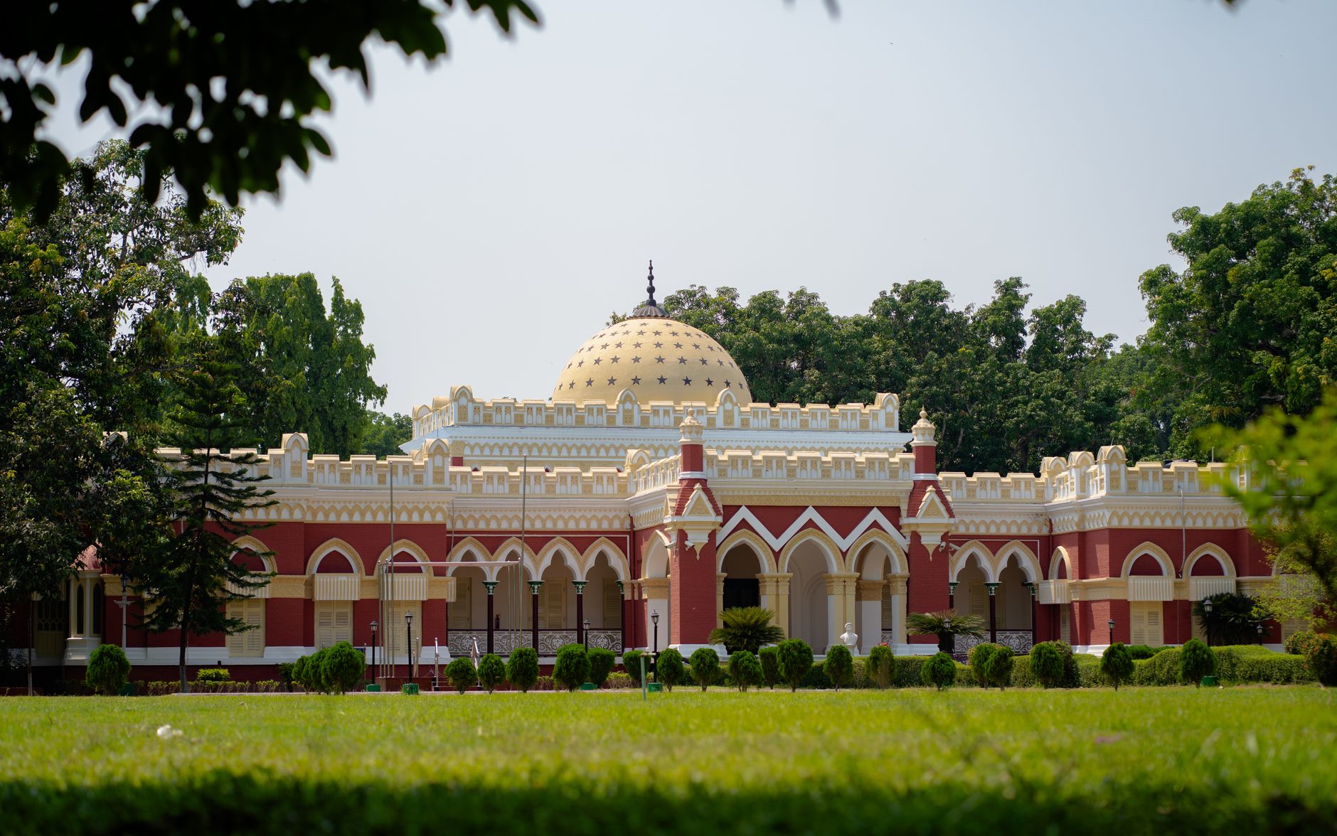 Palace Lawns