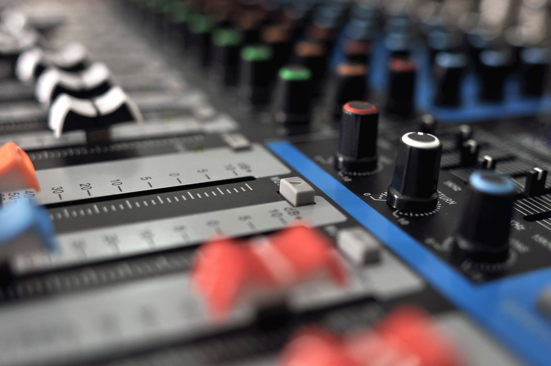 Expert Sound Mixing for Your Big Day