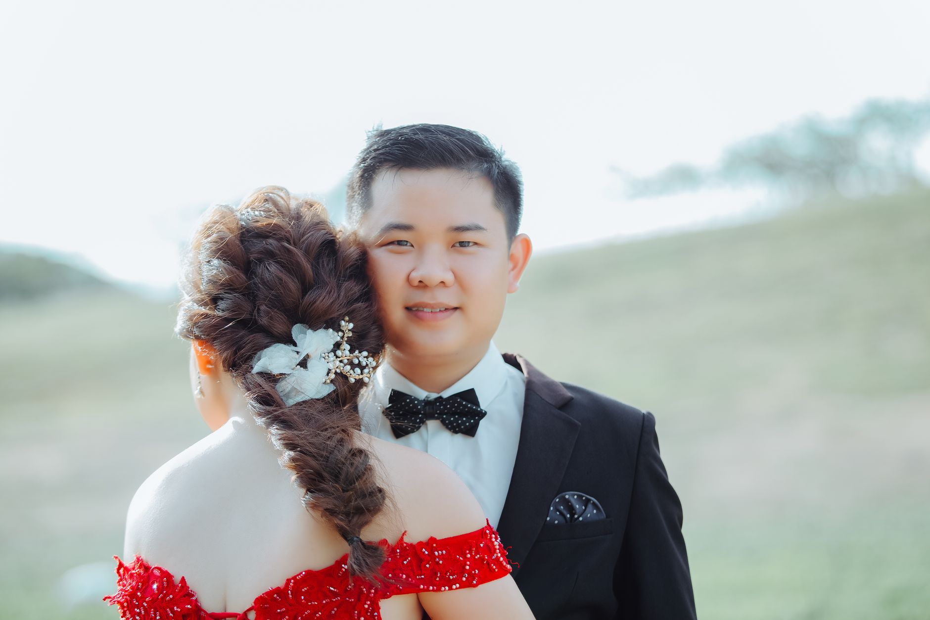 Perfect Textured Groom Hairstyle for Your Big Day