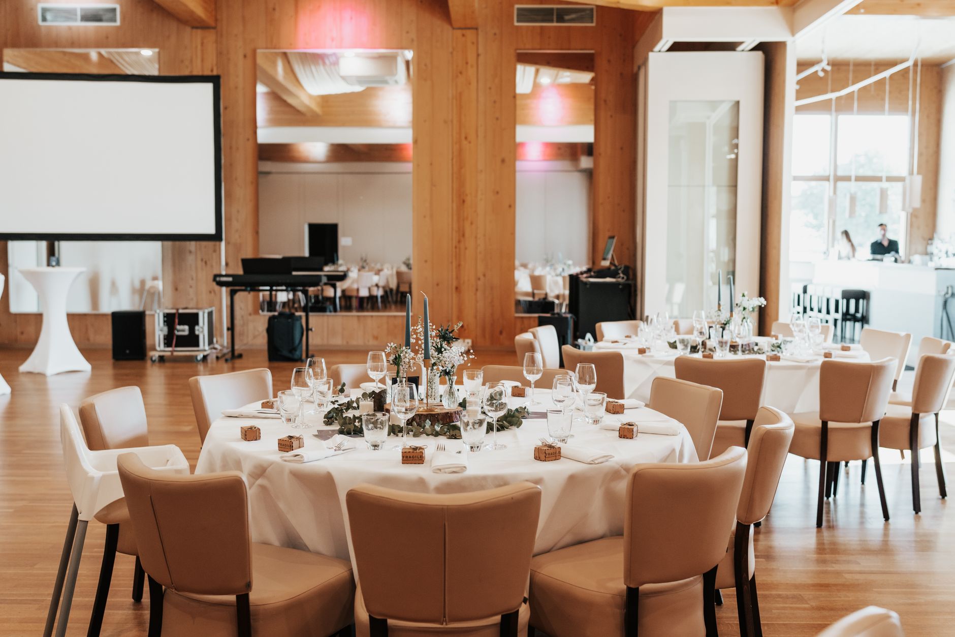 Round Table Rental Chennai