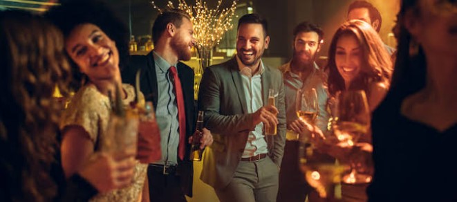 Cocktail party cost calculator Chennai with elegant venue setup and budget planning elements