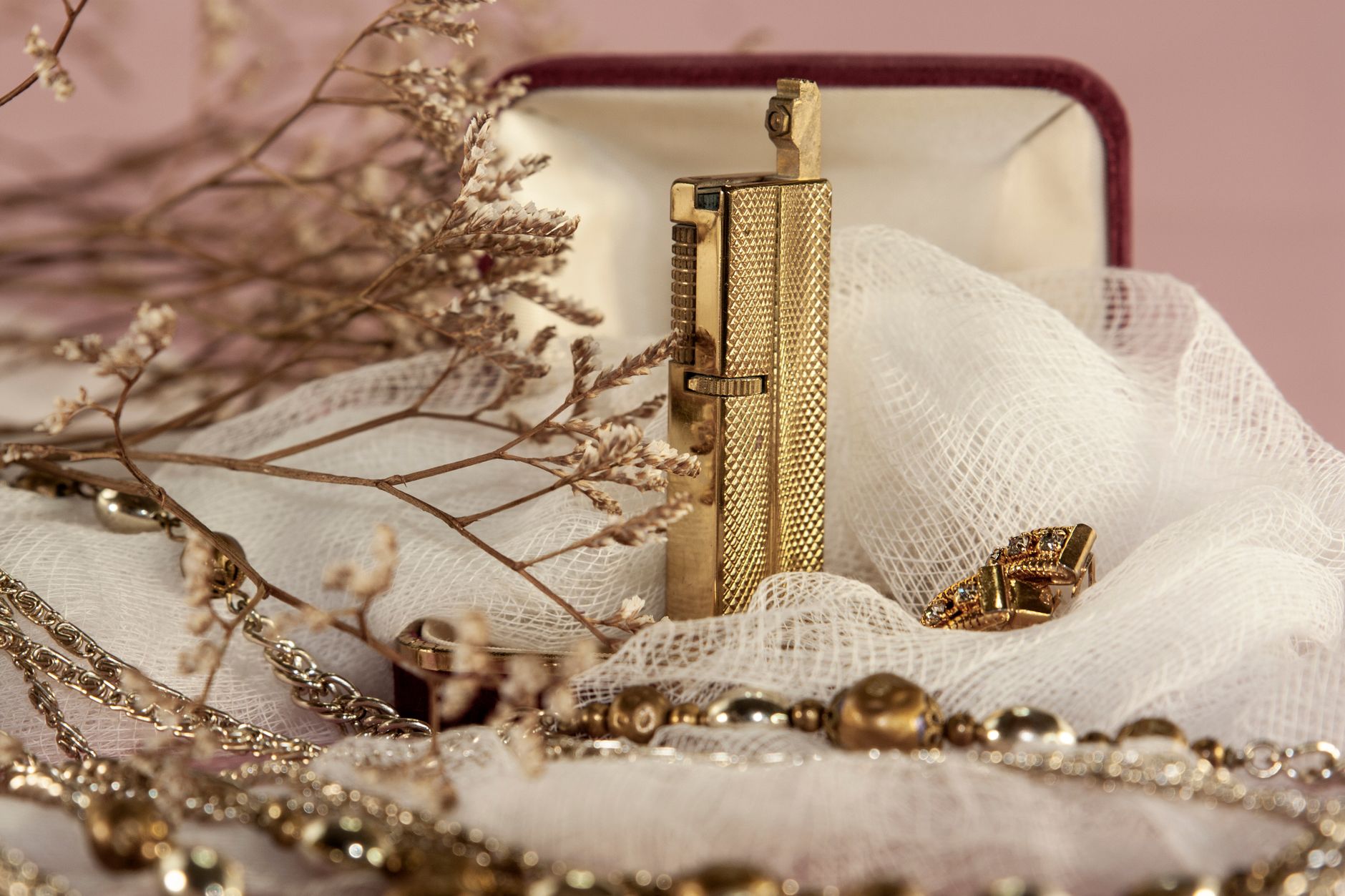 Antique Jewellery Collections