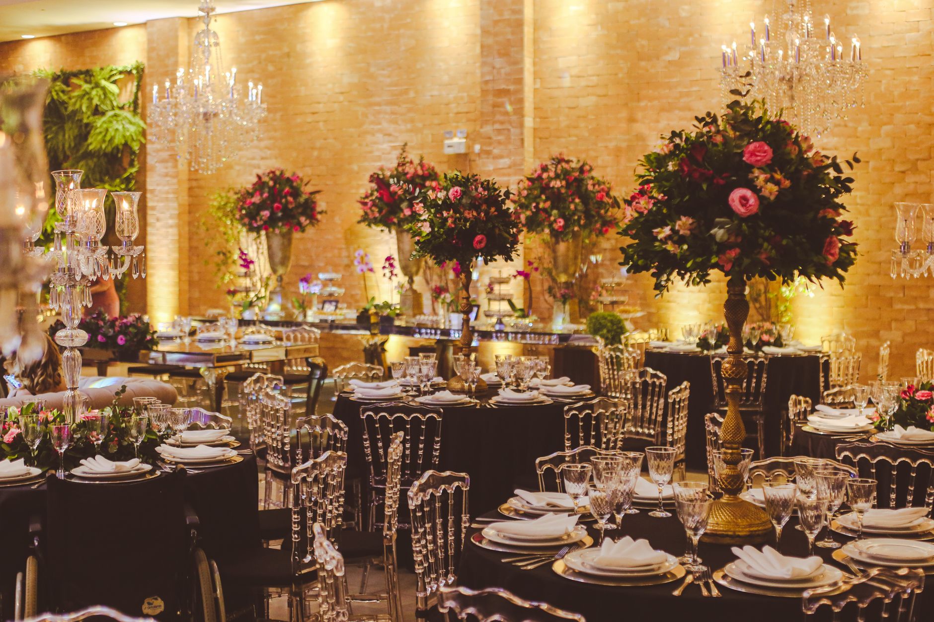 Illuminate Your Wedding in Style