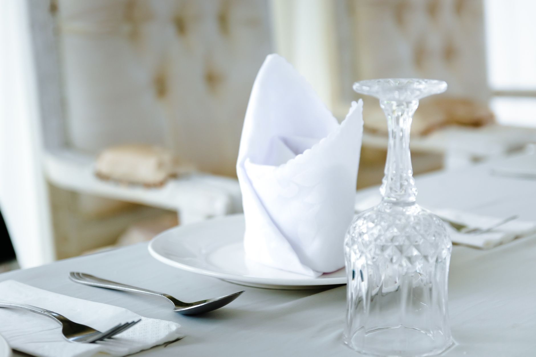 Elegant Table Service for Your Big Day