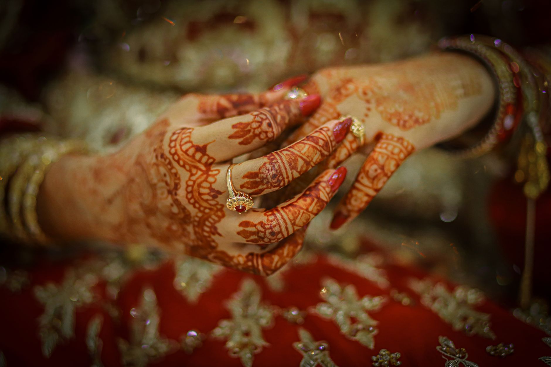 Stunning Nails for Your Big Day