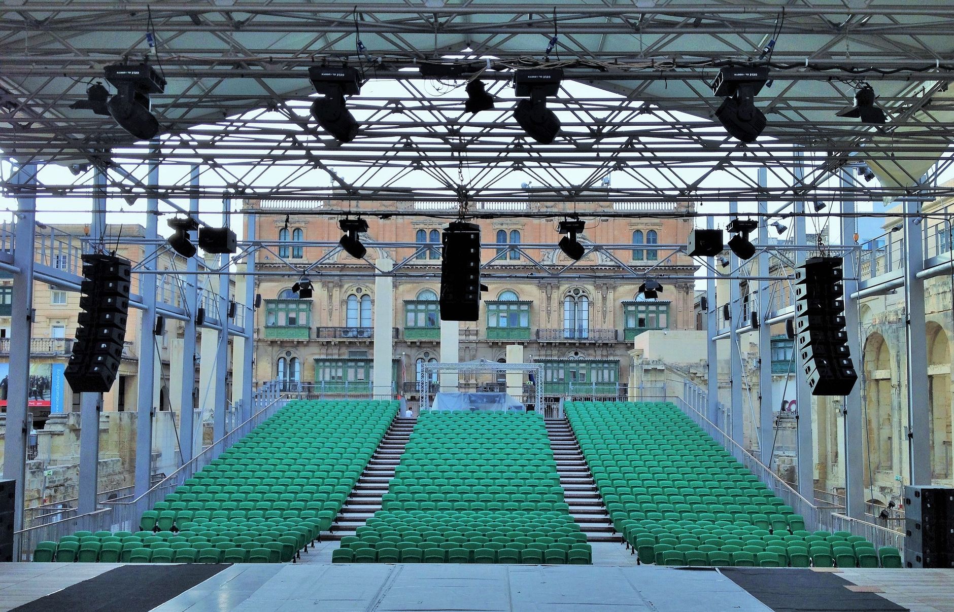 Professional Truss Structure Solutions