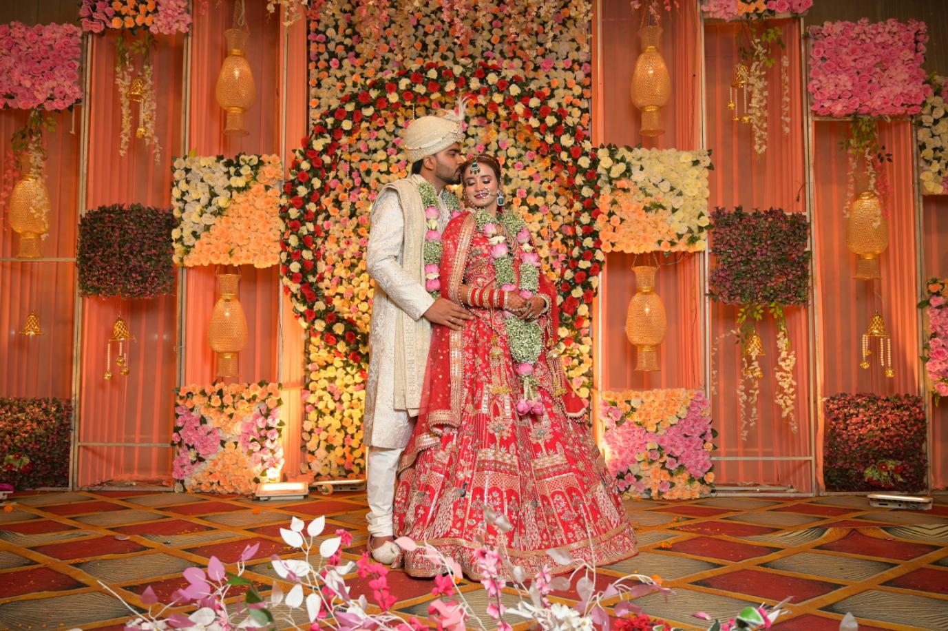 How to Compare Wedding Outfit Vendors Before Booking: Complete Guide