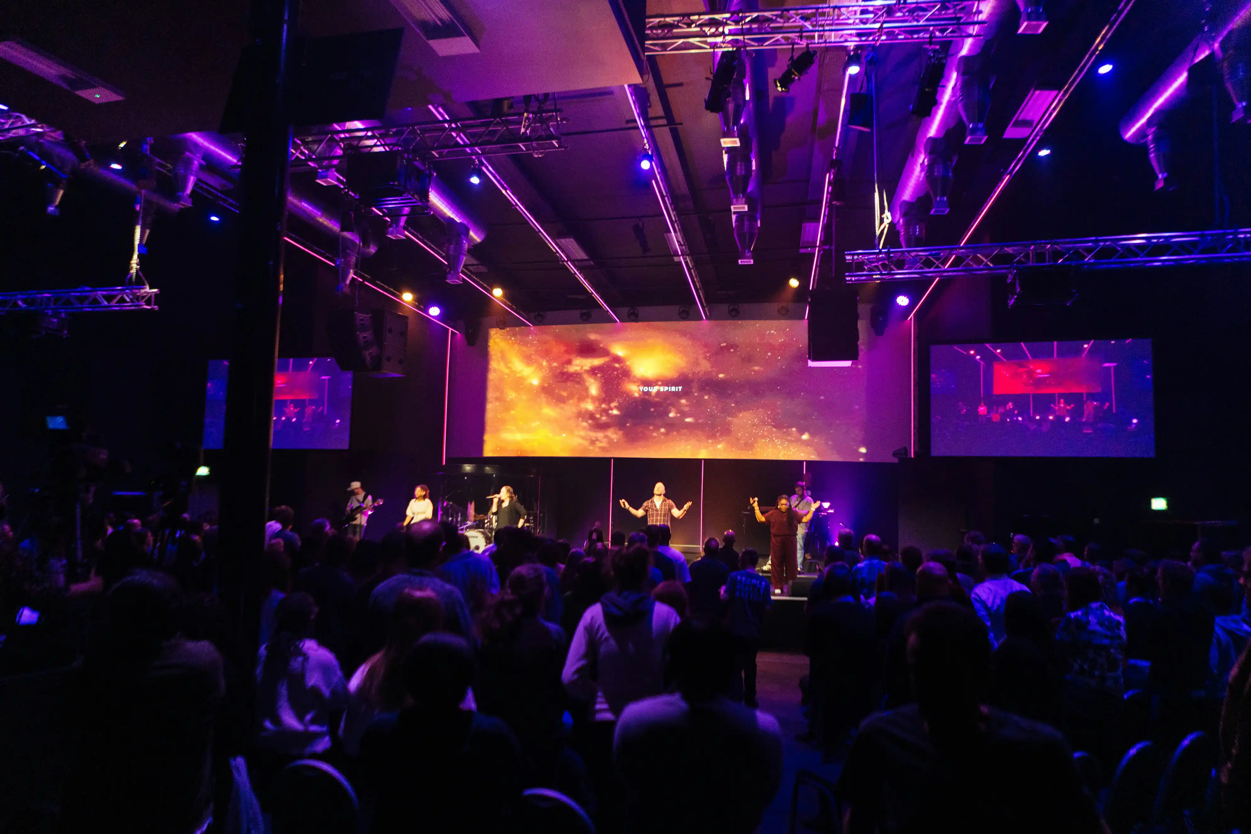 How to Plan and Execute Engaging Corporate Celebrations?