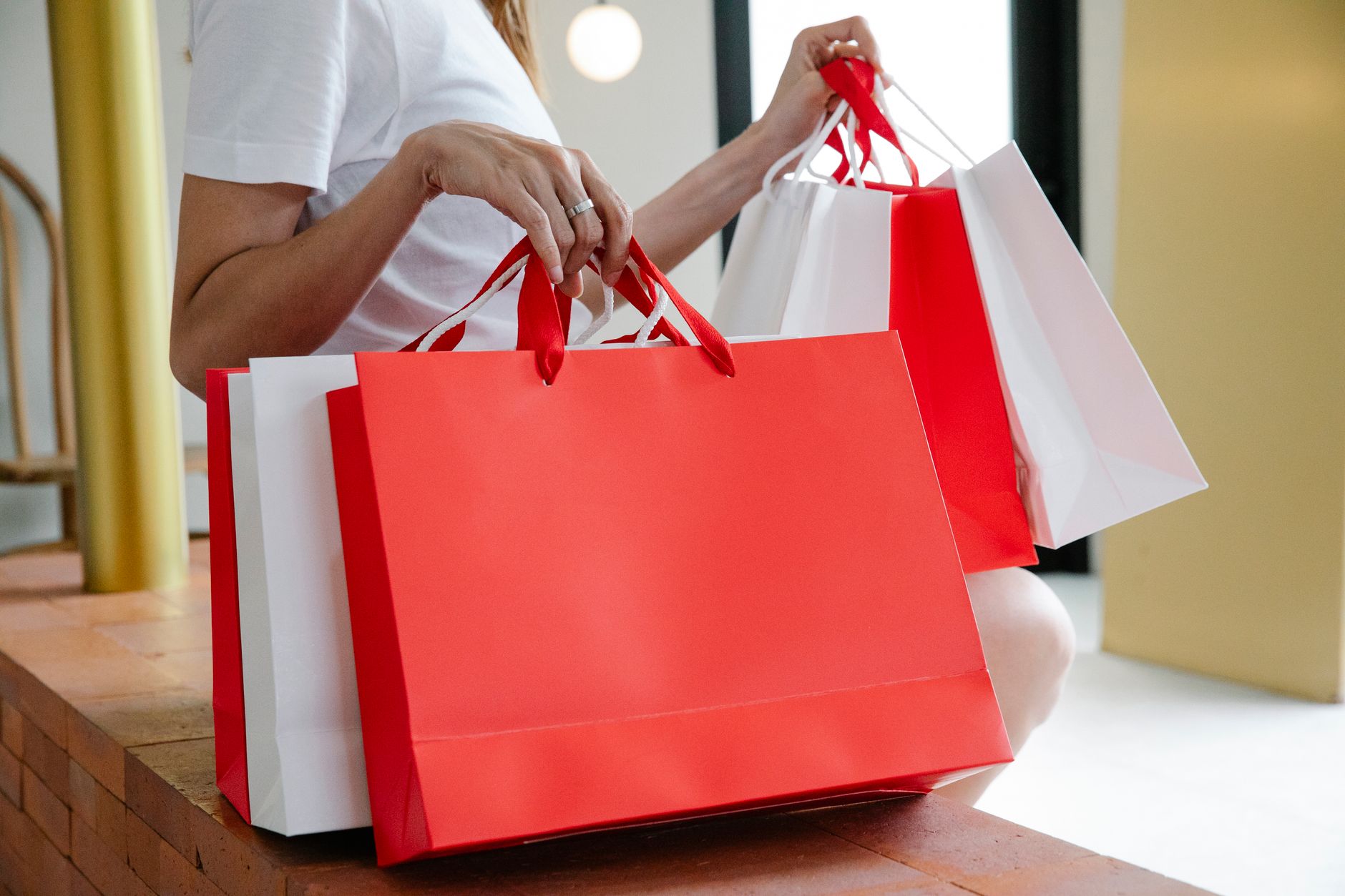Gift Bags That Impress Every Guest