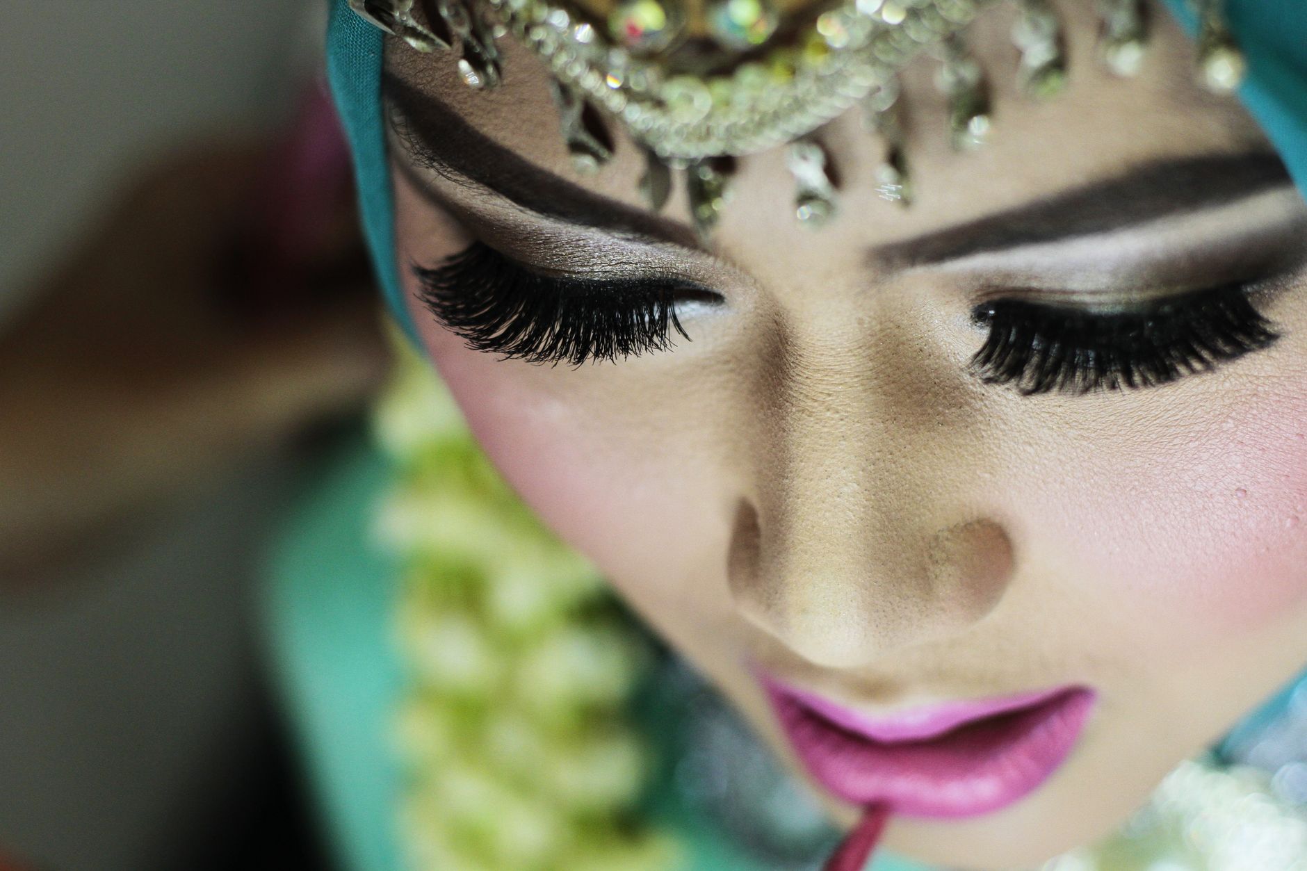 Lashes That Last Your Entire Wedding