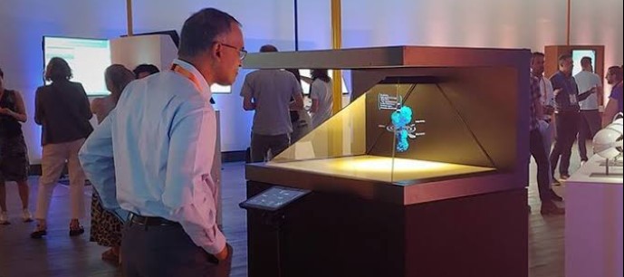 Digital Holographic Display Solutions