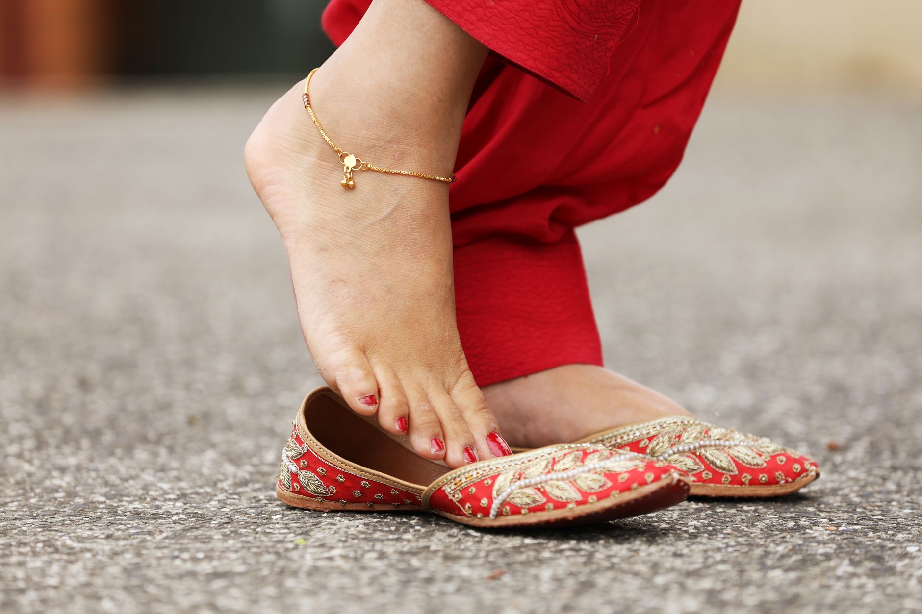 Adorn Your Feet for the Big Day