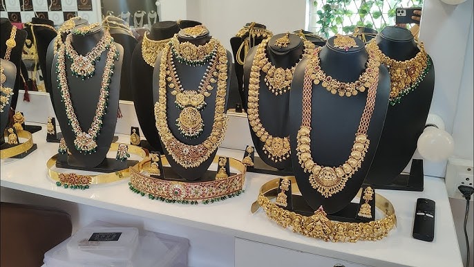 Gold vs Imitation Jewellery Rental: What Brides Should Know