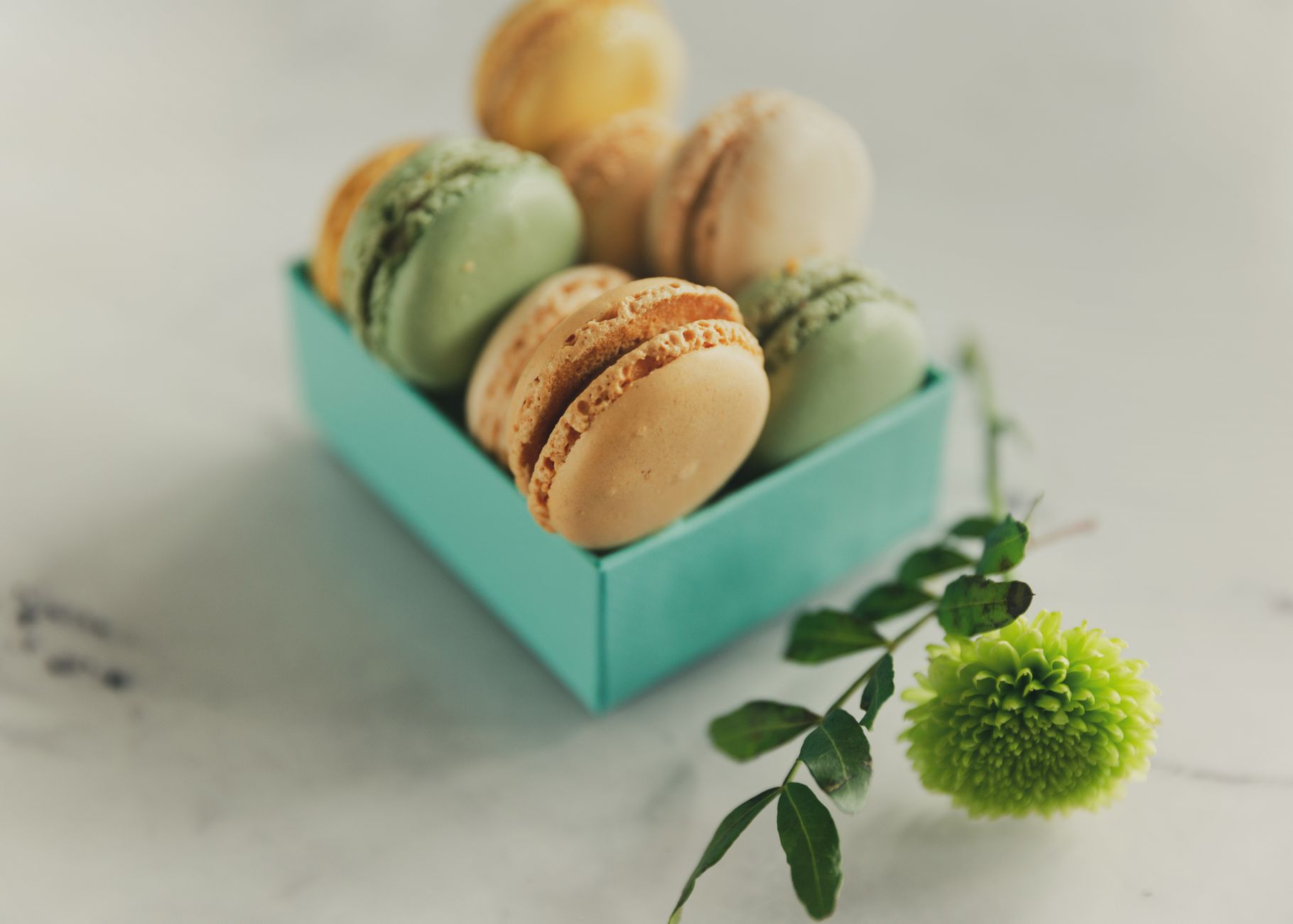 Gift Sweetness, Gift Happiness