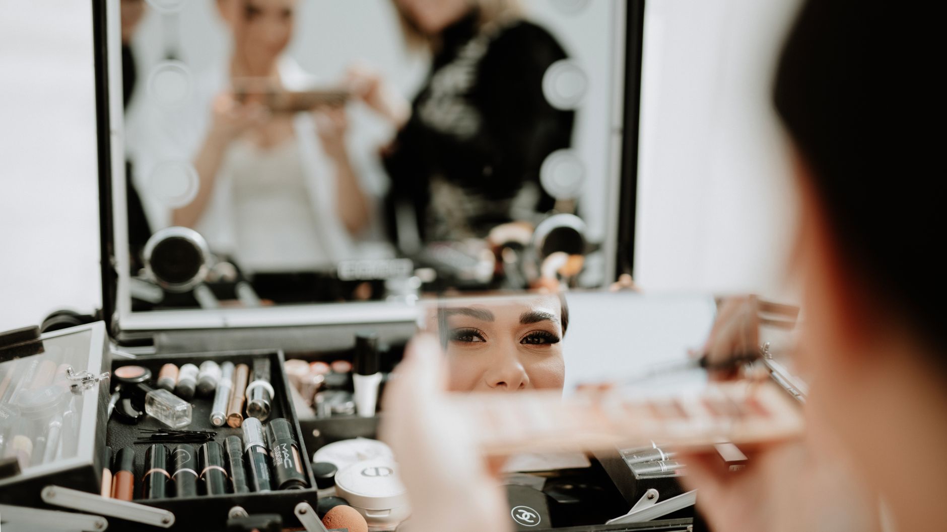 Glamour Starts at the Mirror