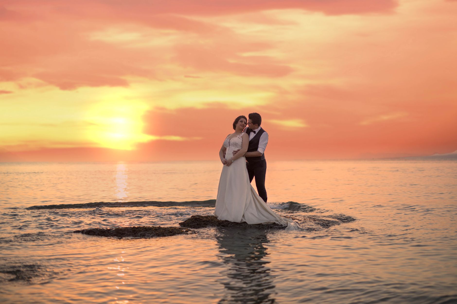 Look Flawless on Your Island Wedding