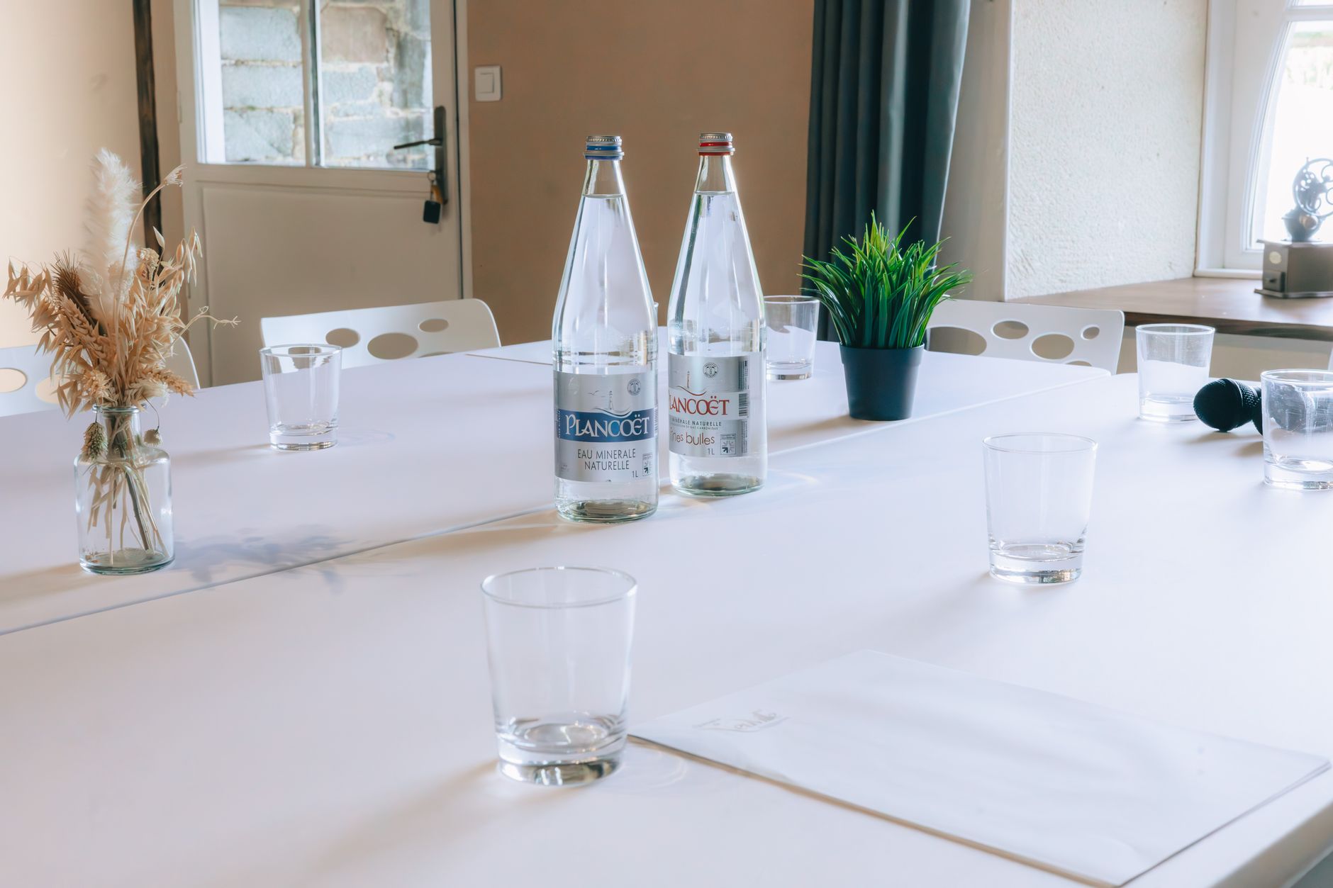 Smart Venues, Island Setting