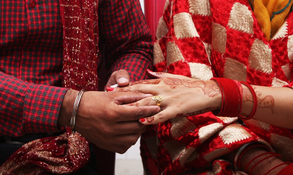 How to Choose the Perfect Engagement Ring: Complete Guide 2026