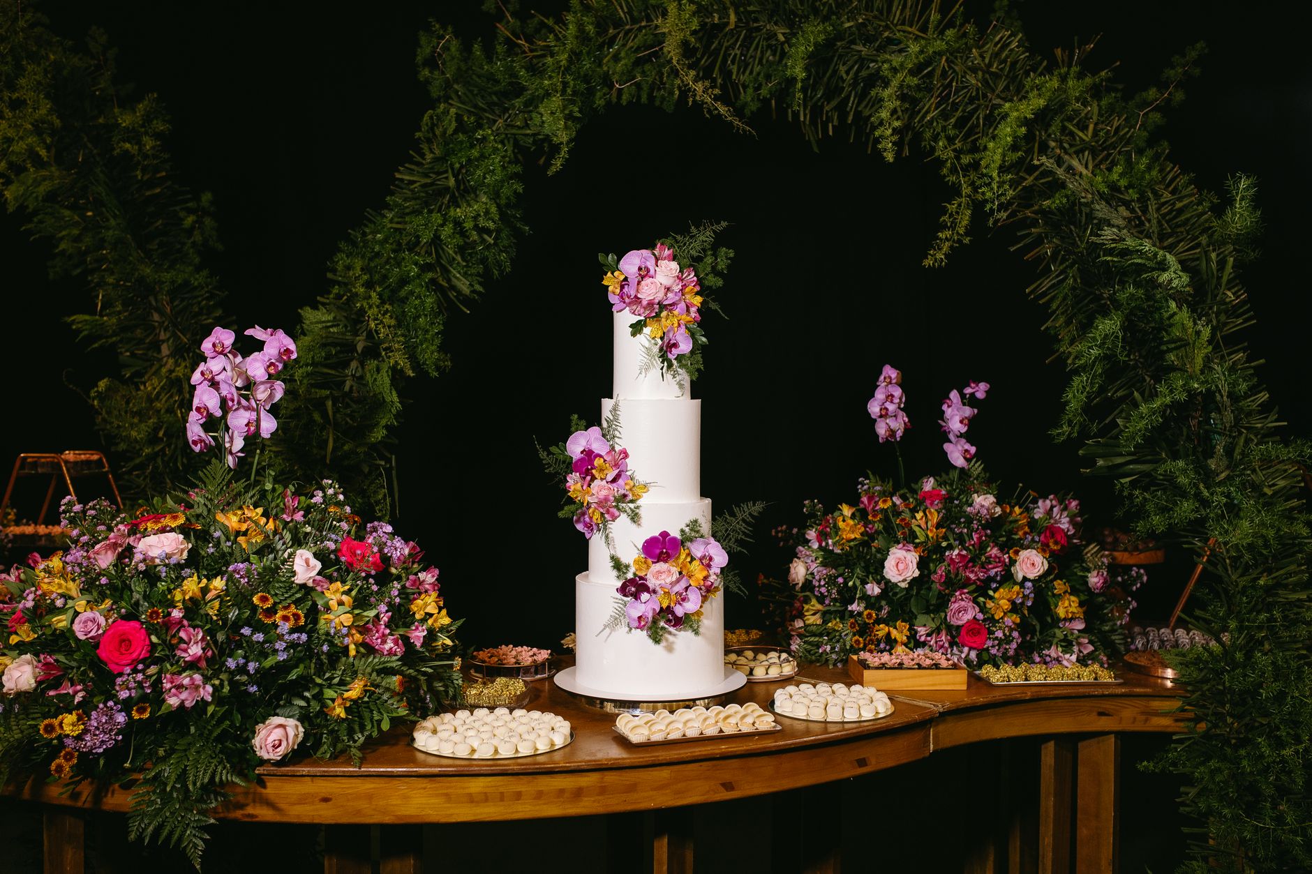 Column-Free Marquees for Grand Indore Events