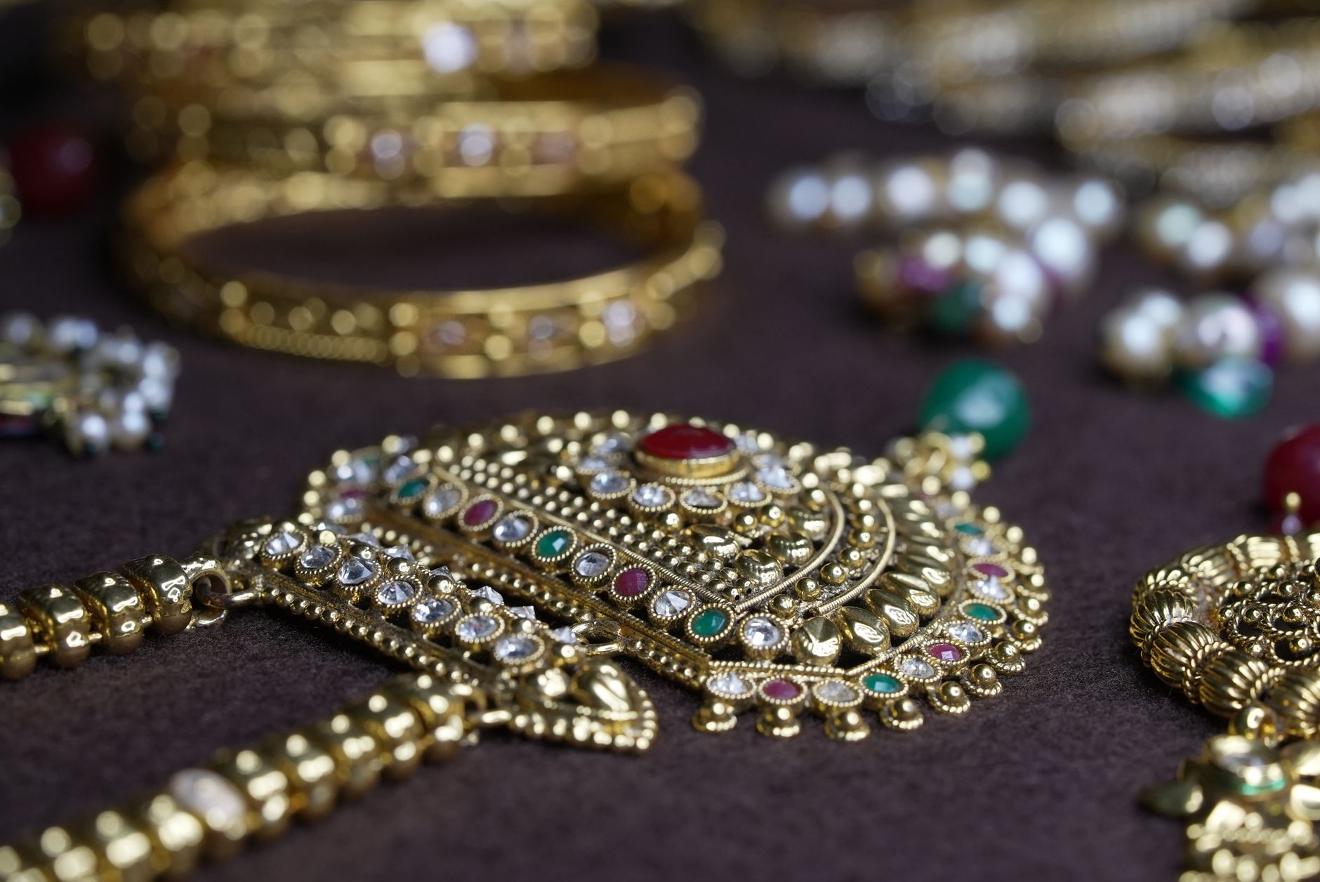 Ladies Fashion Accents
