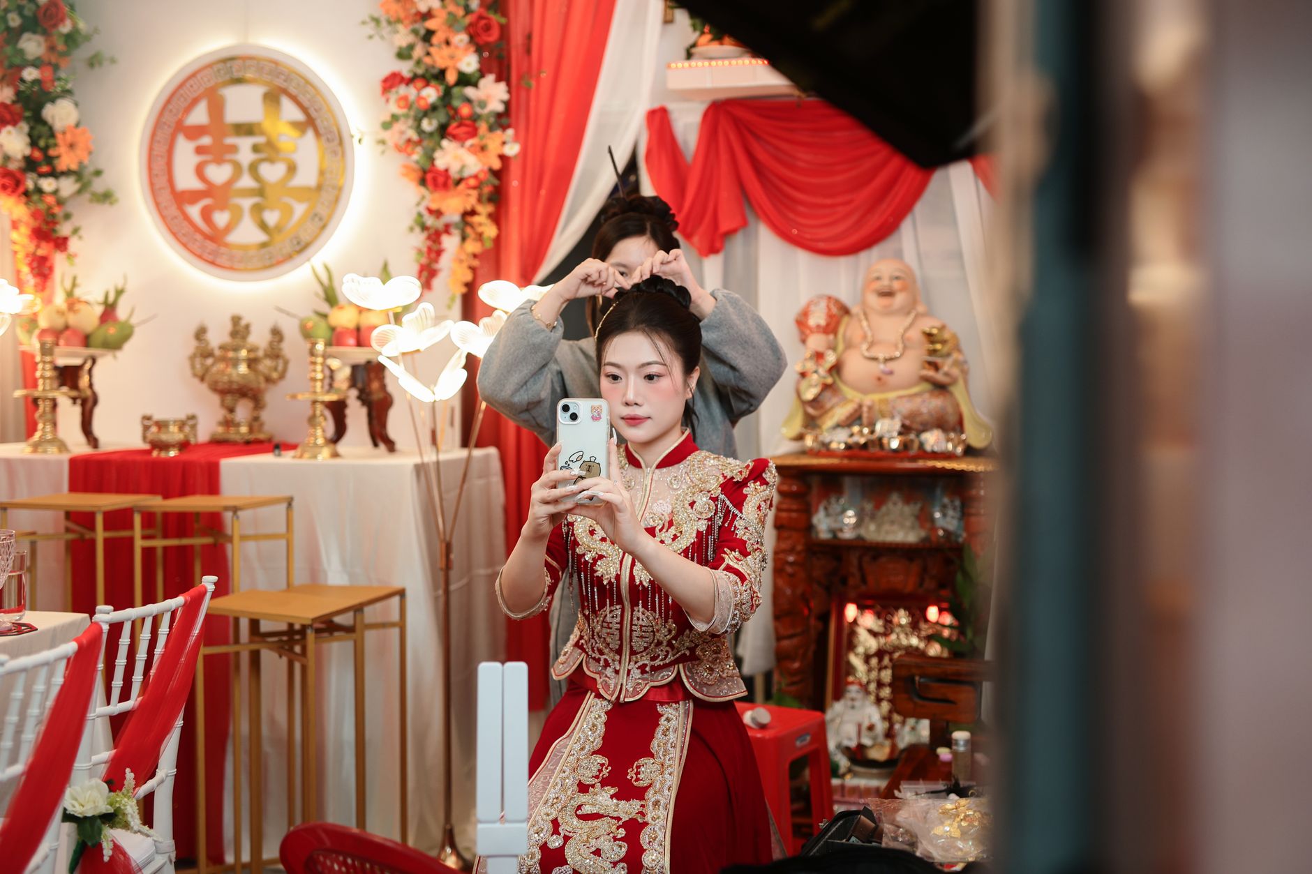 Mirror Magic for Your Big Day