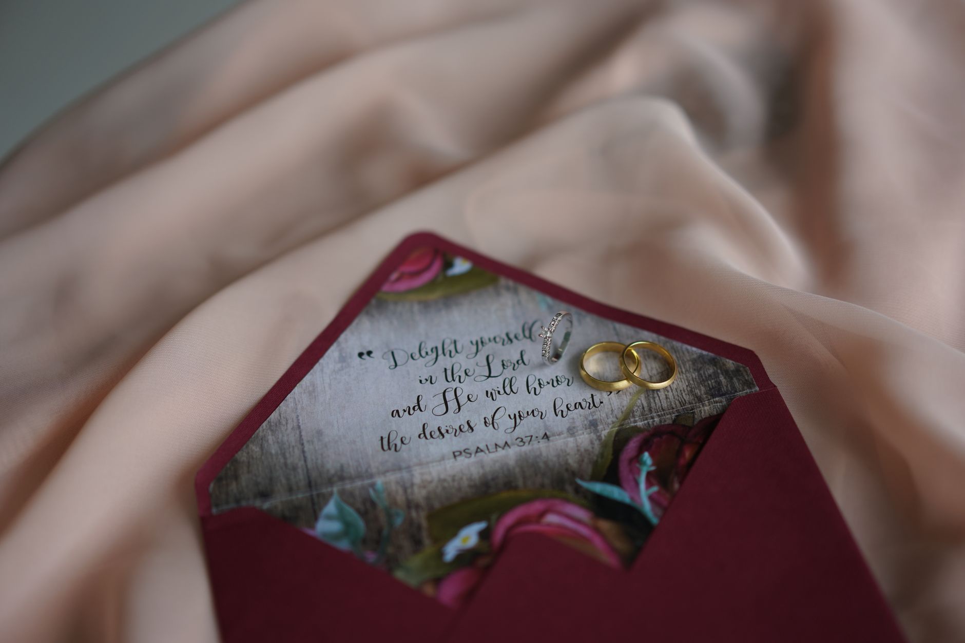 Foil Wedding Cards That Wow