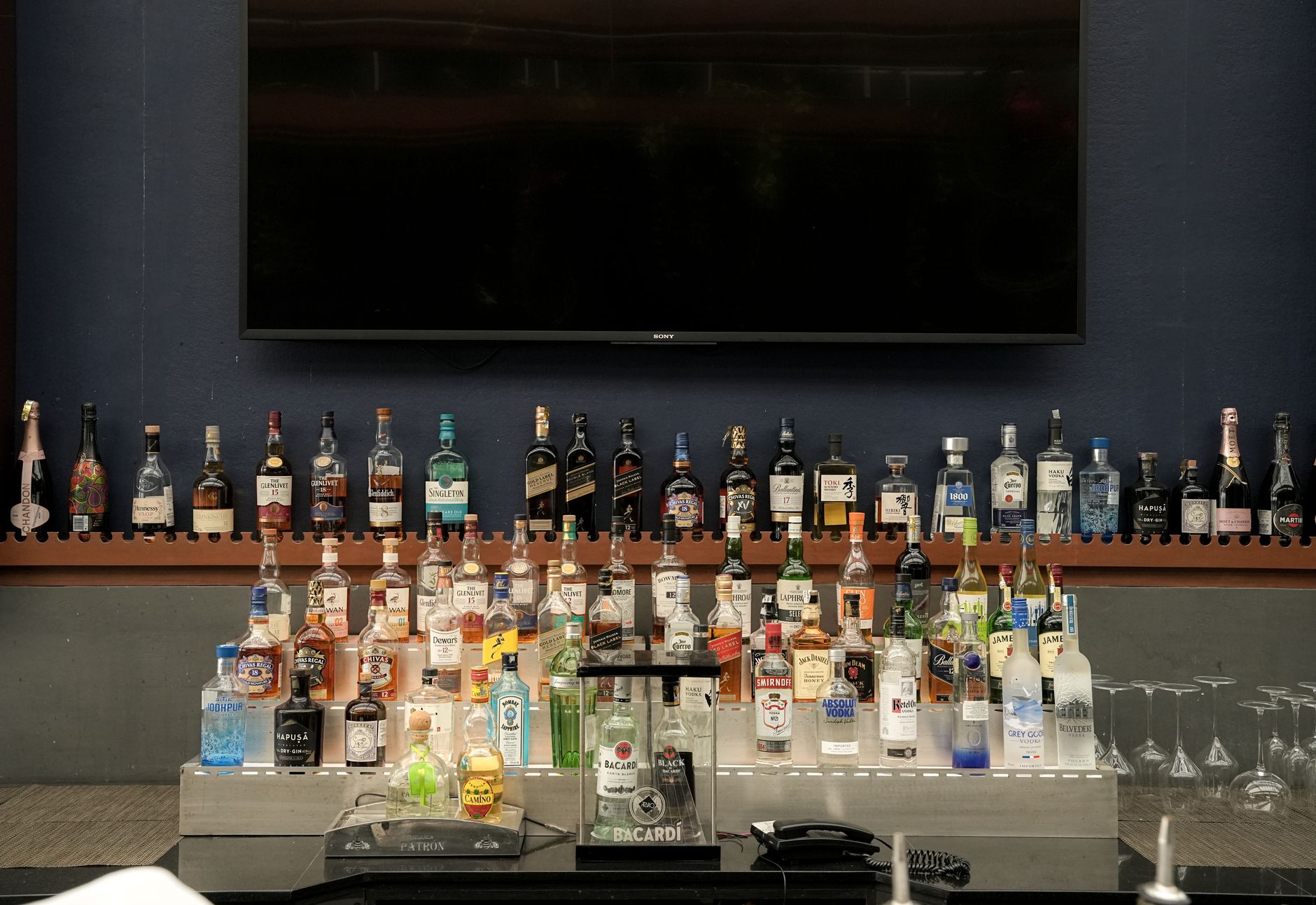 Bar Hospitality Staff