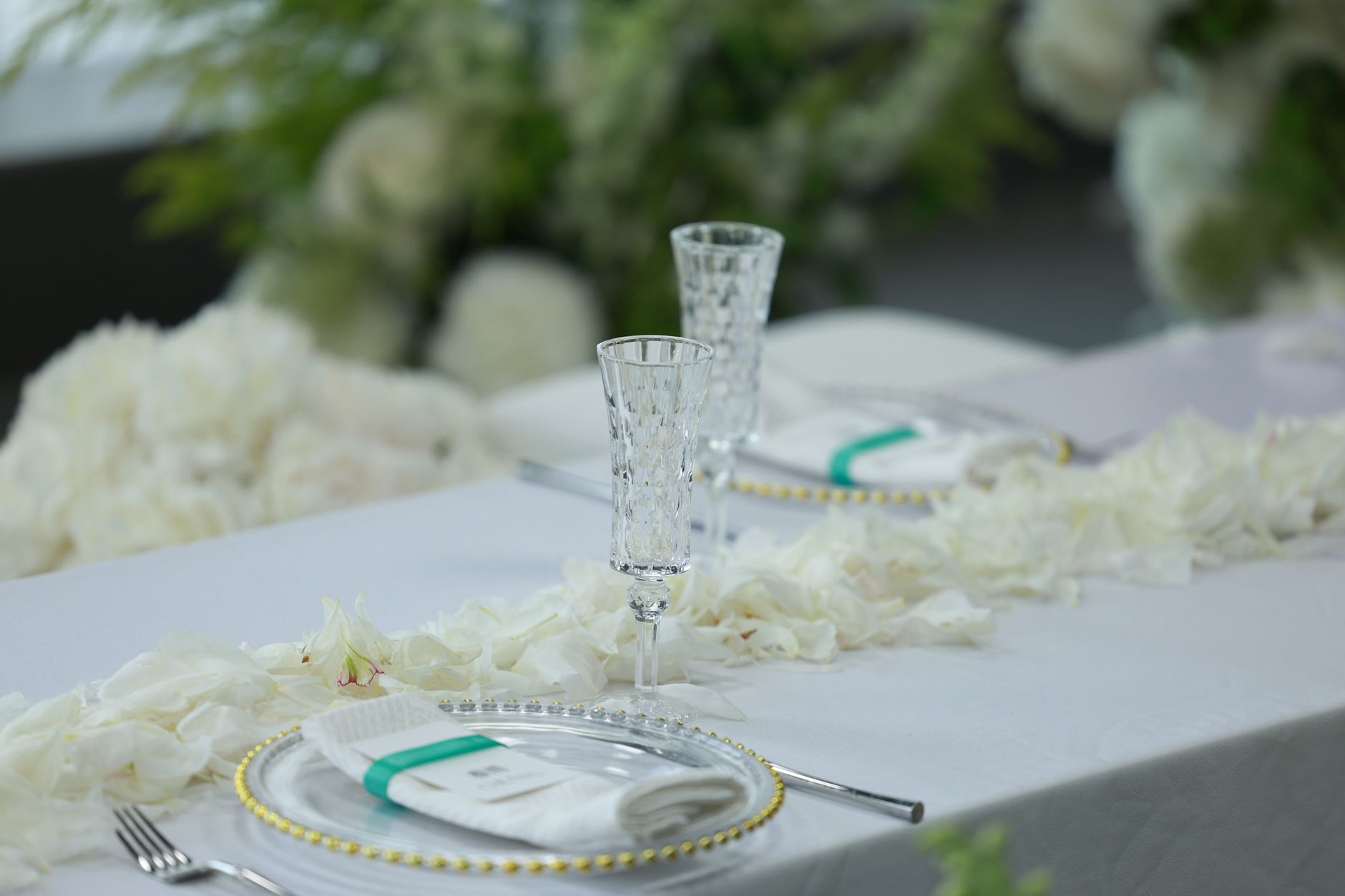 Elegant Frill Tables for Jodhpur Receptions