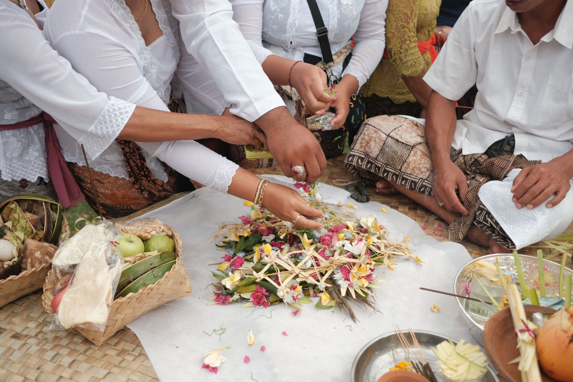 Brahmin Flower Ritual Articles