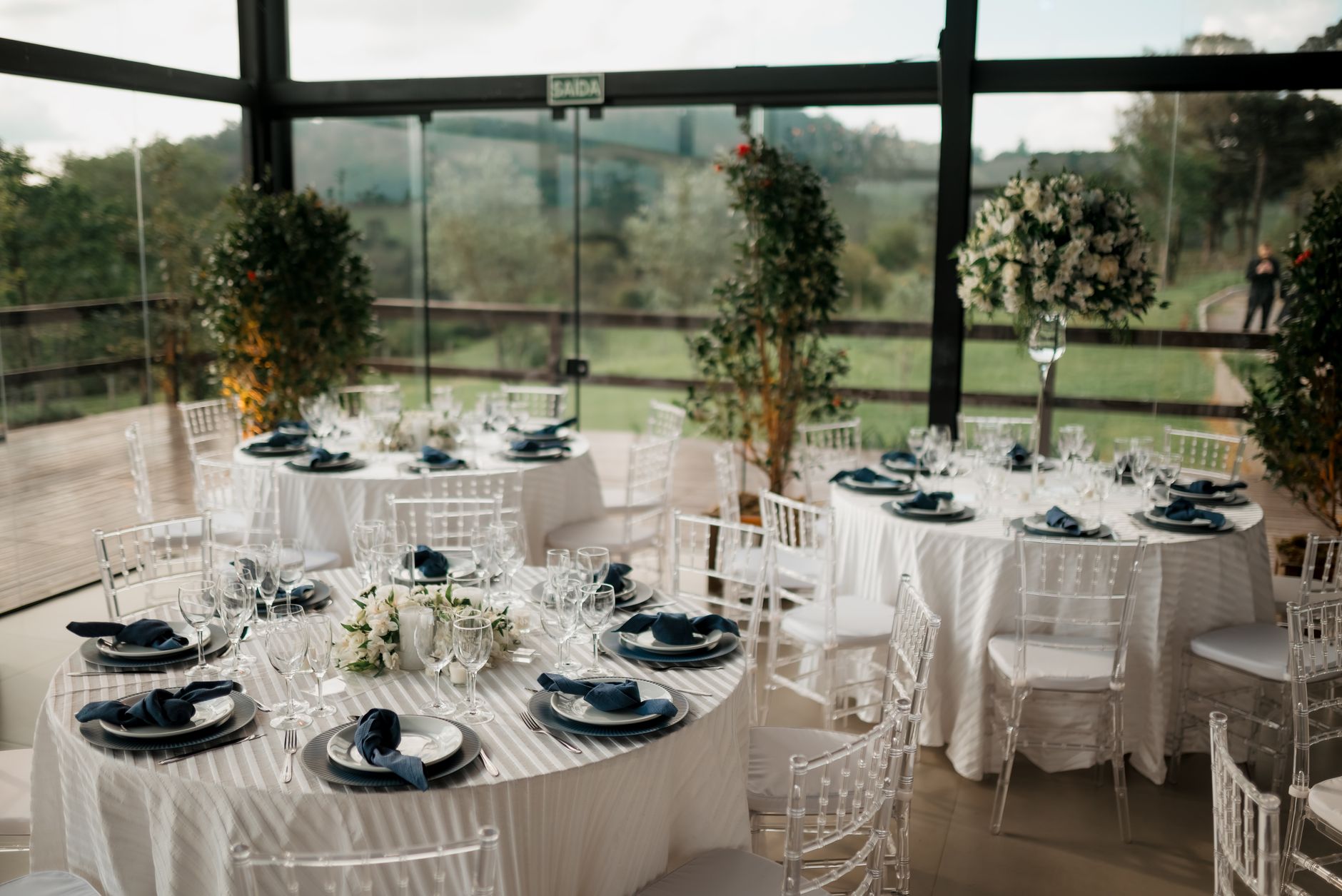 Buffet Circular Seating Tables