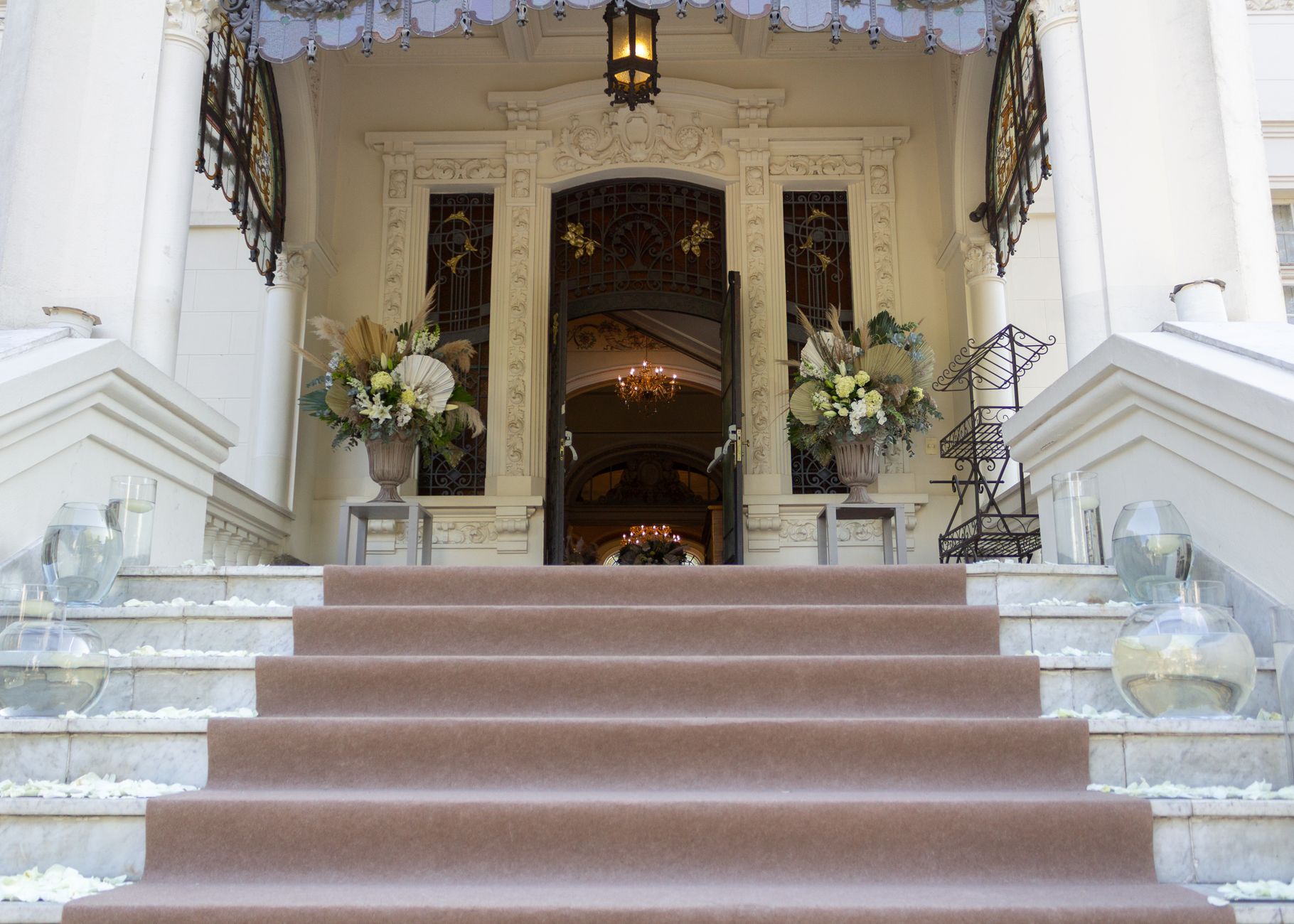Scented Entrances, Timeless Memories