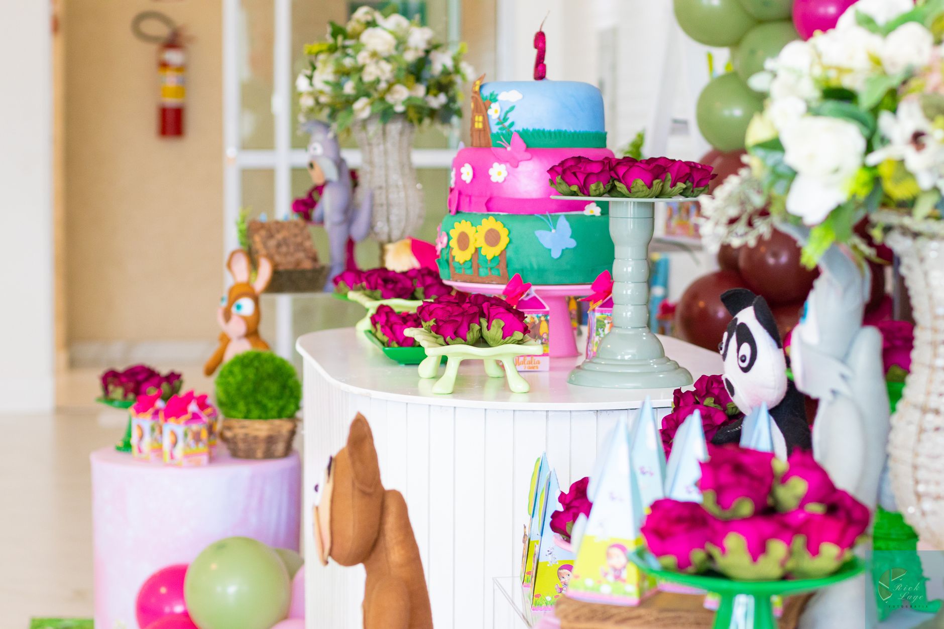 Floral Kids Party Styling