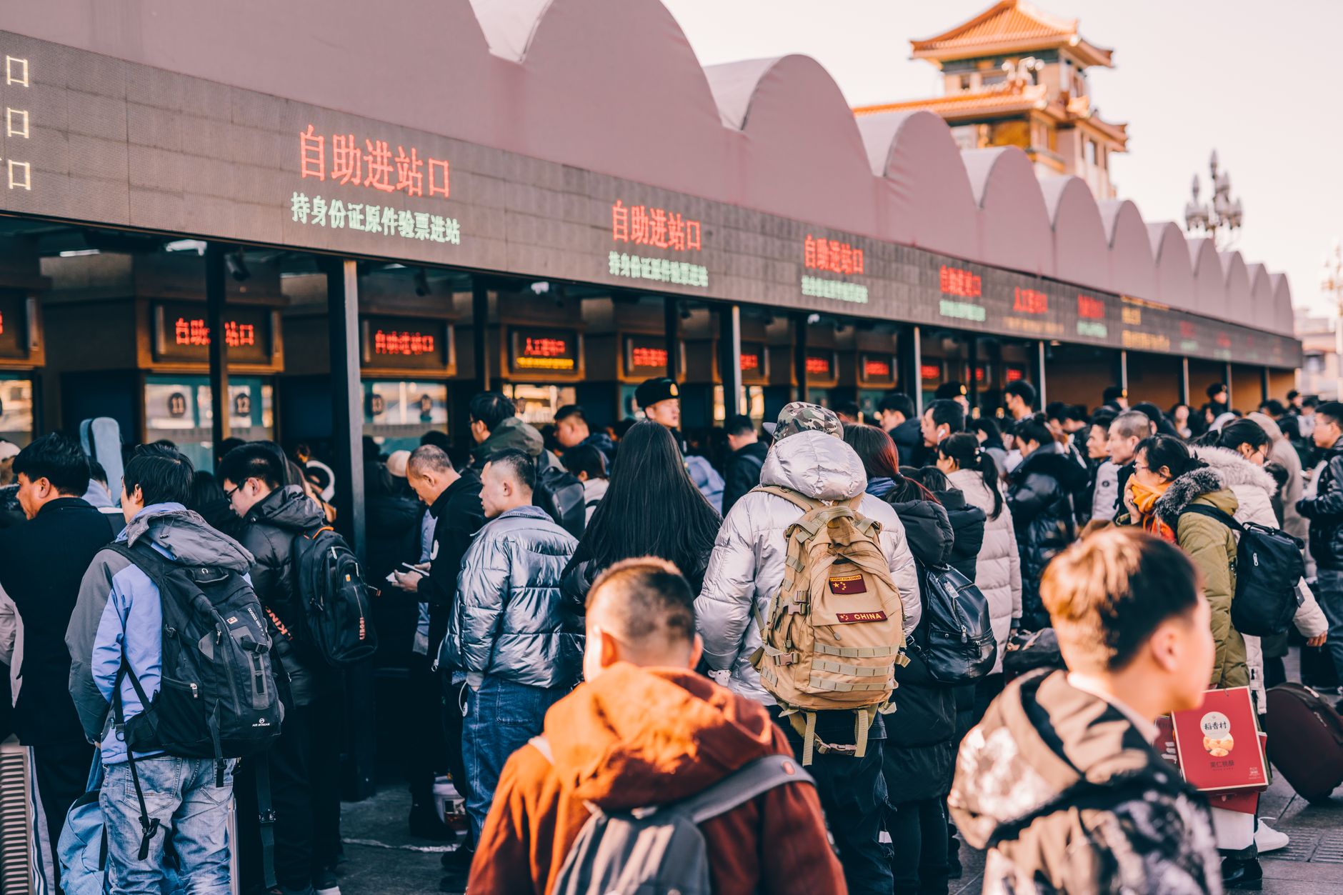 Resort Queue Barriers