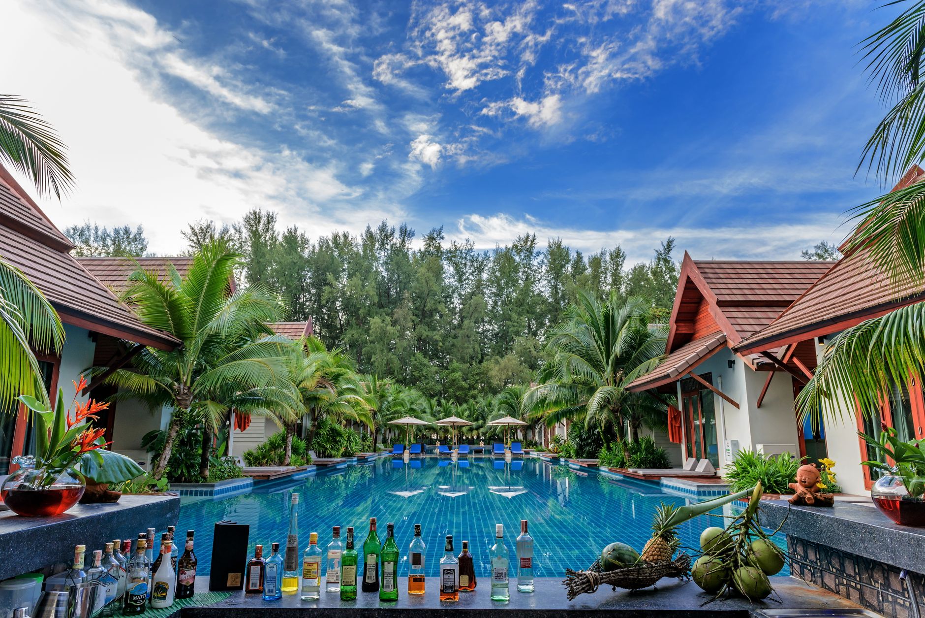 Tropical Poolside Venues