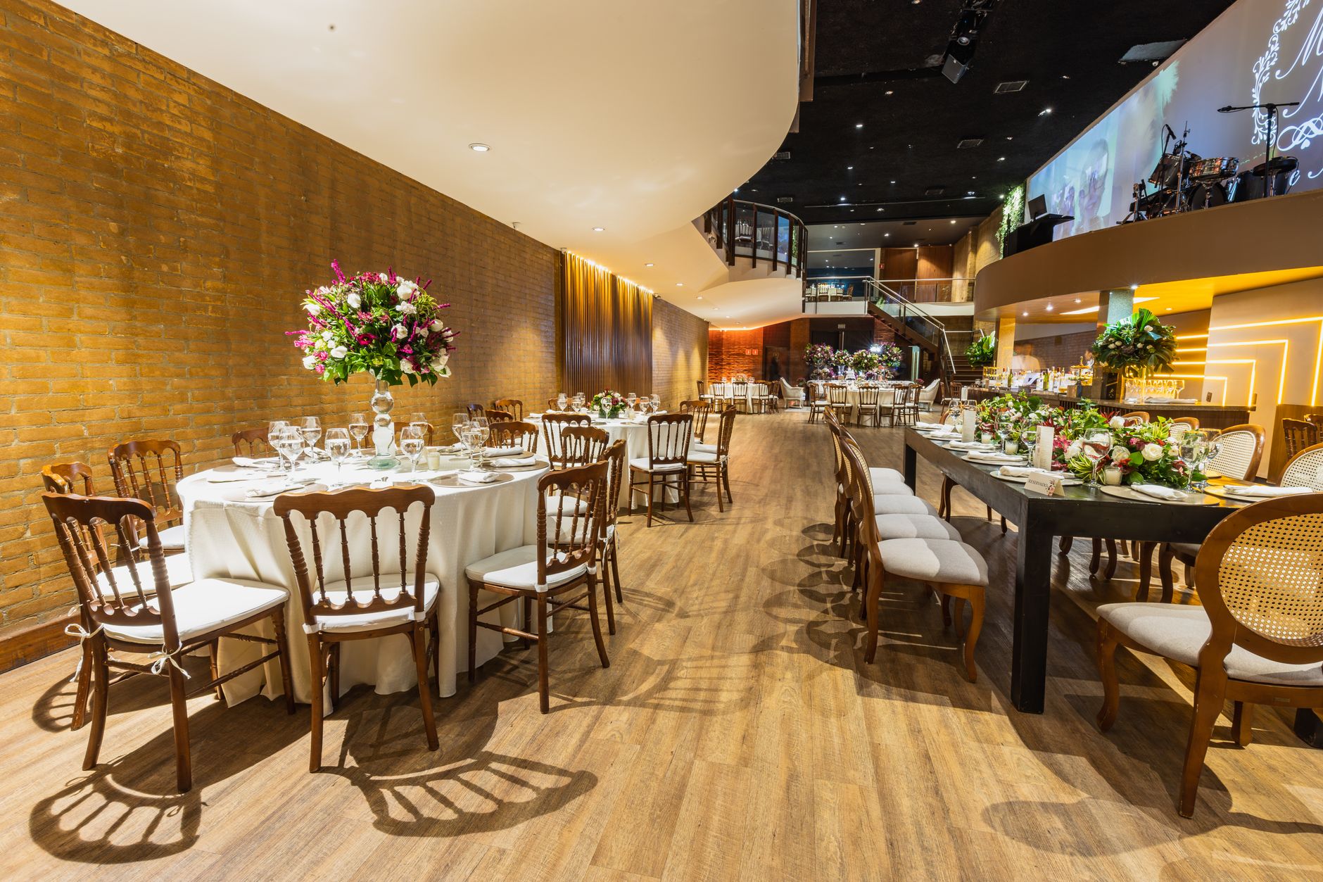 Elegant Full-Course Dining in Kochi