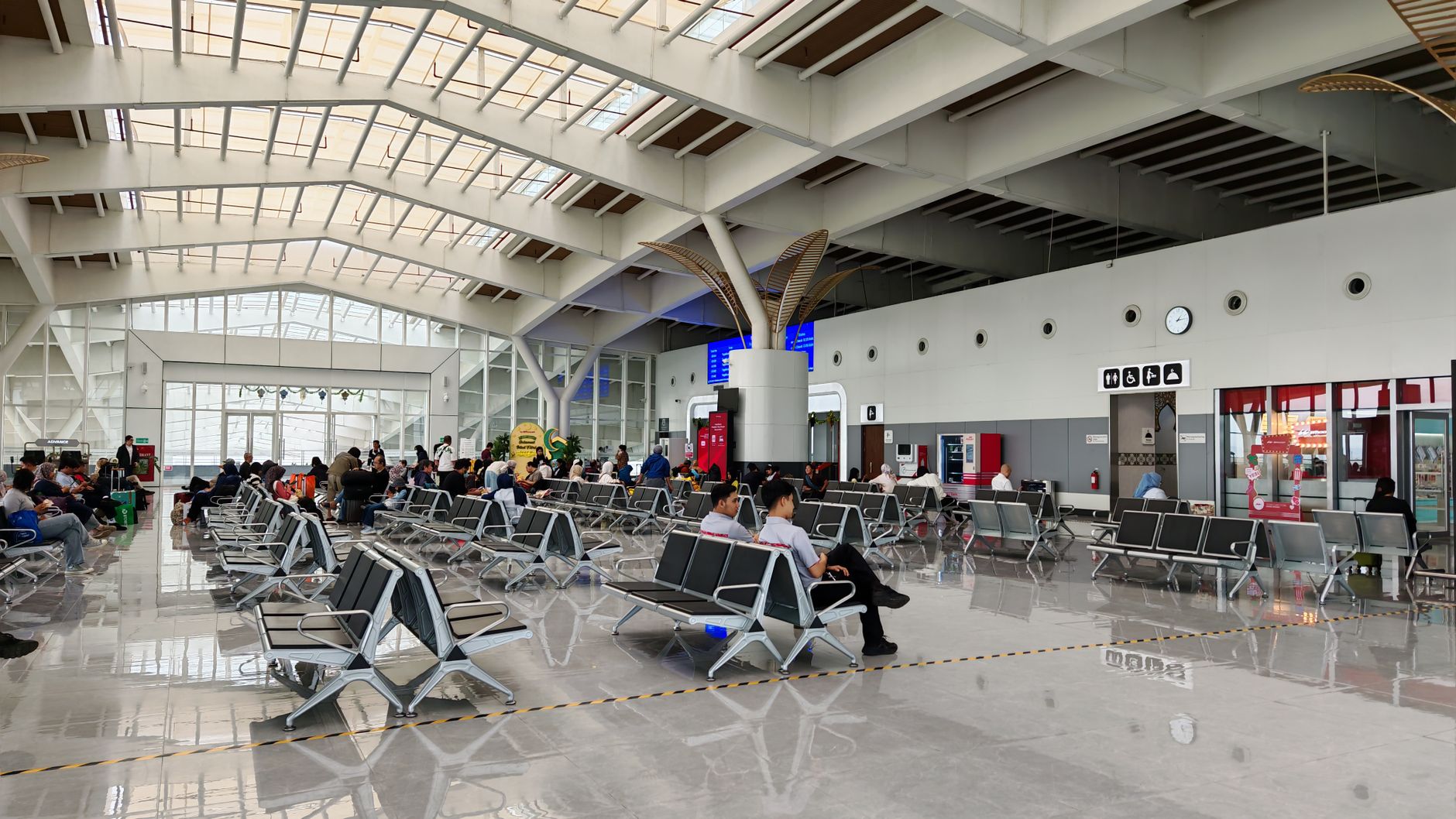 Stress-Free Group Luggage Kochi