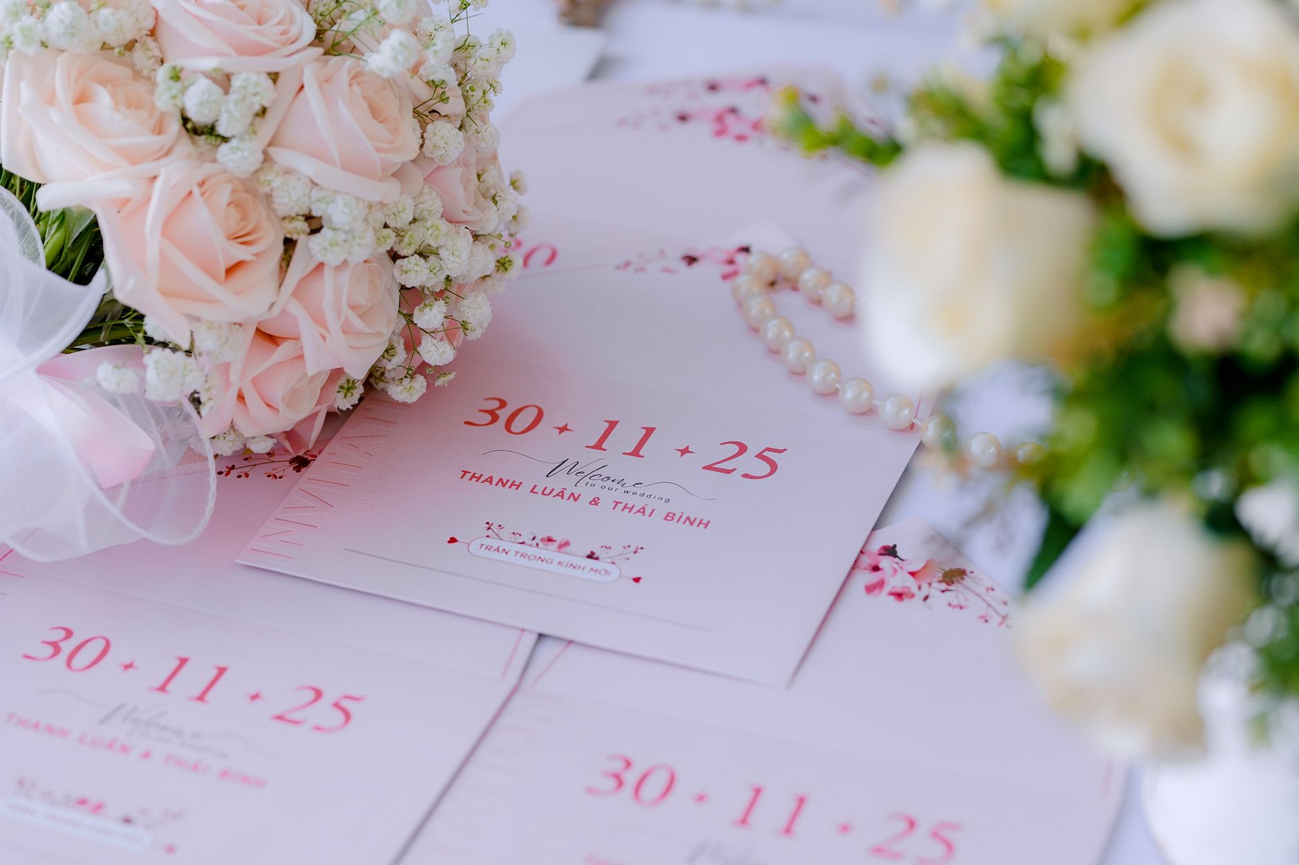 Stunning Die Cut Invites for Your Big Day