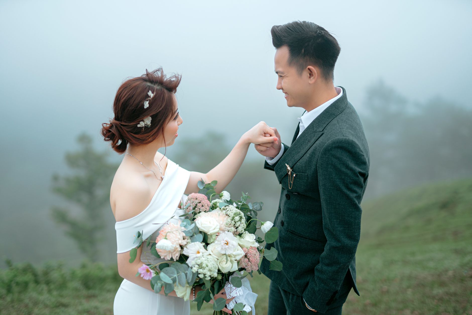 Capture Your Love in the Kodaikanal Mist